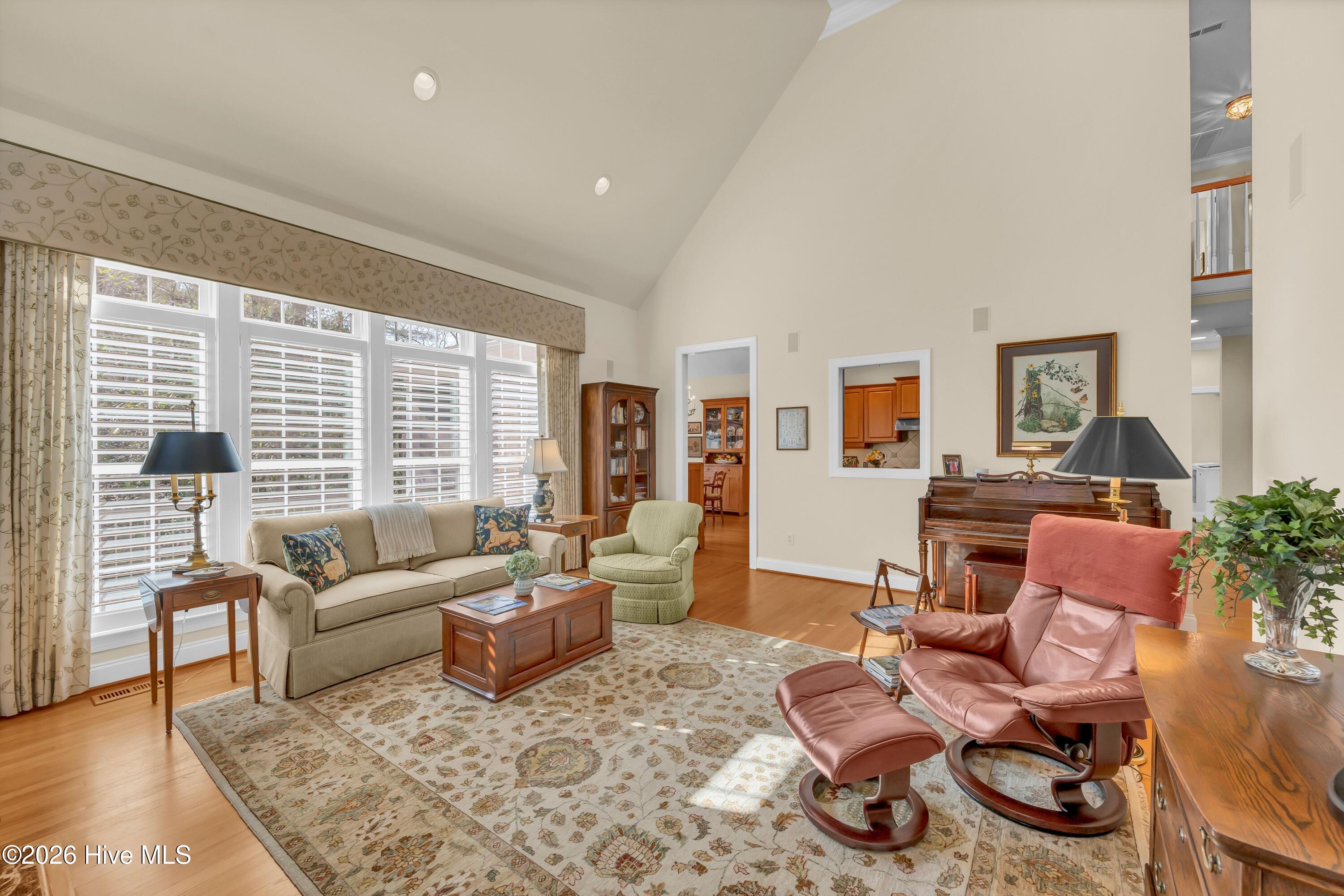 100559758 | Photo 21