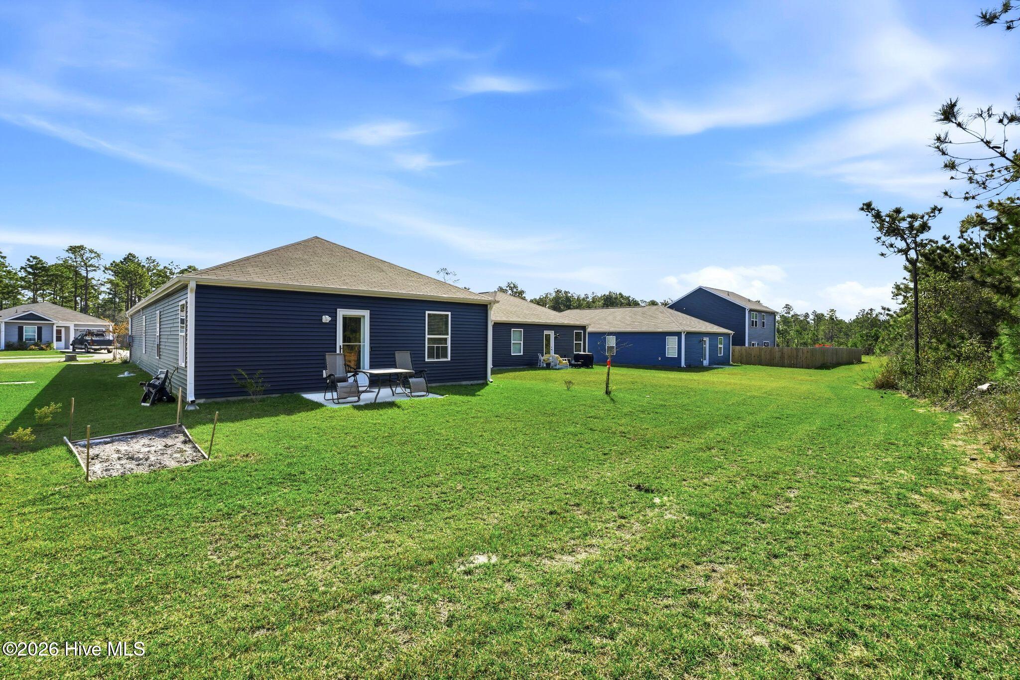 100565300 | Photo 31