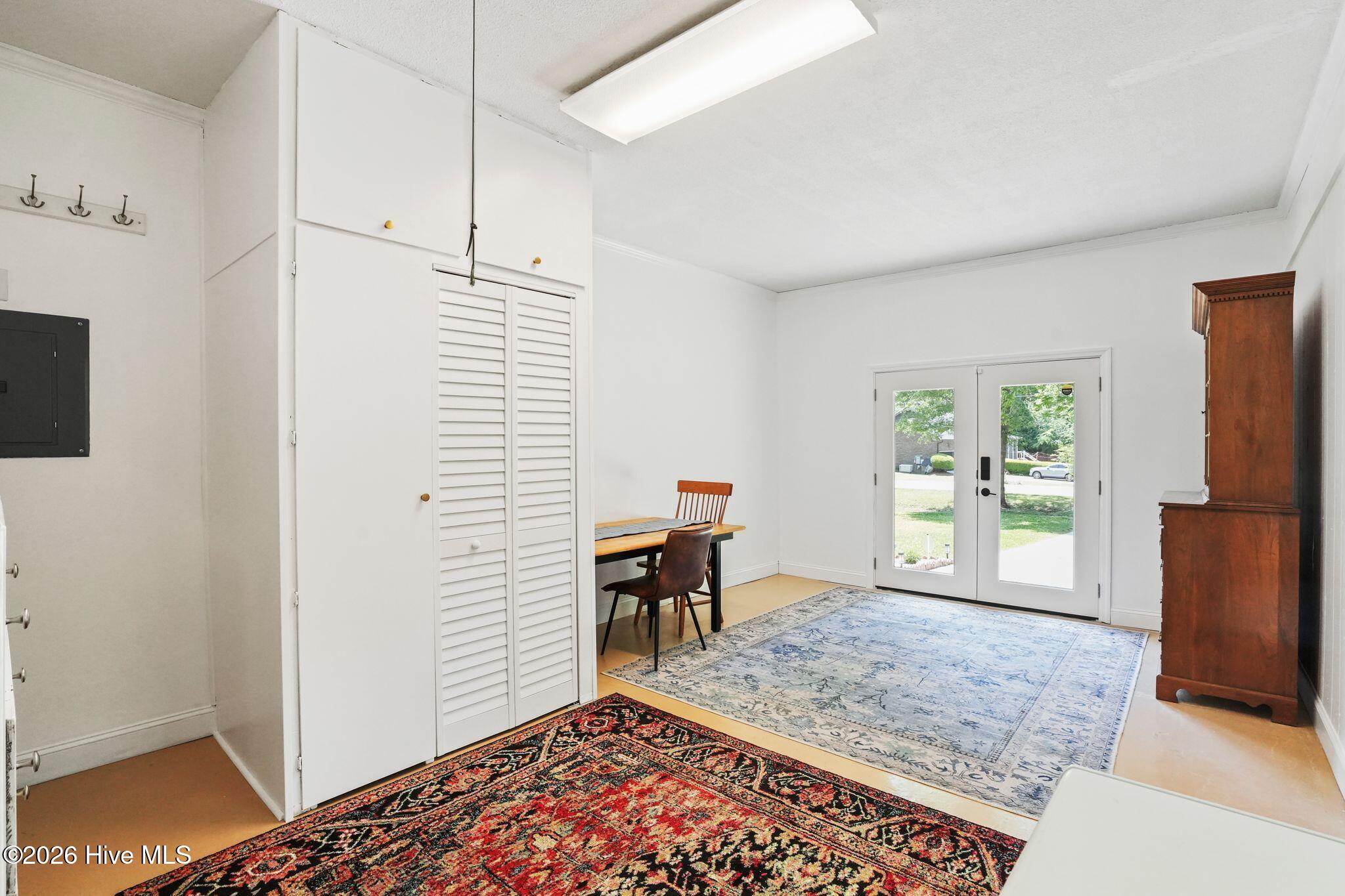 100568648 | Photo 52