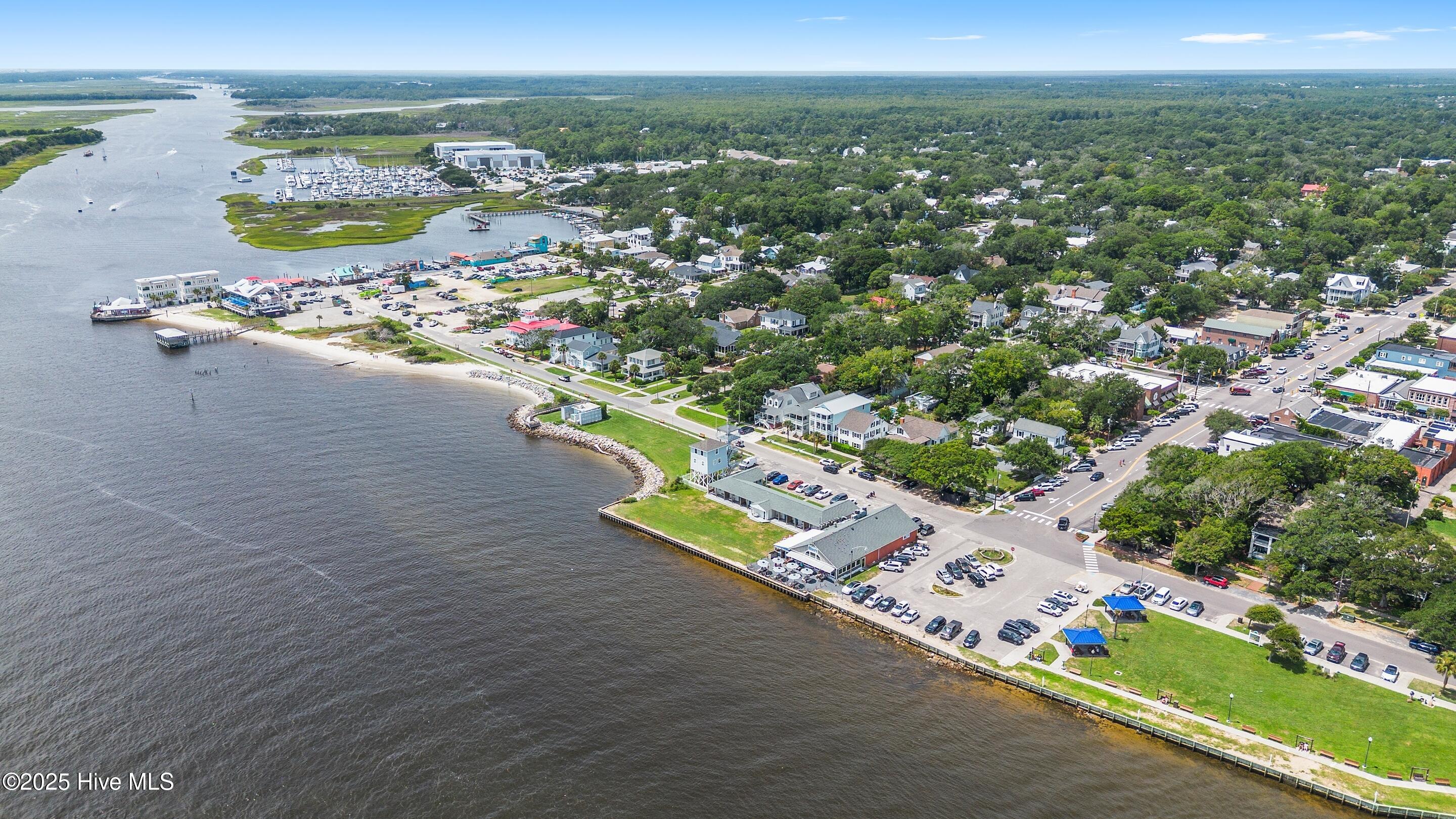 100522913 | Photo 26