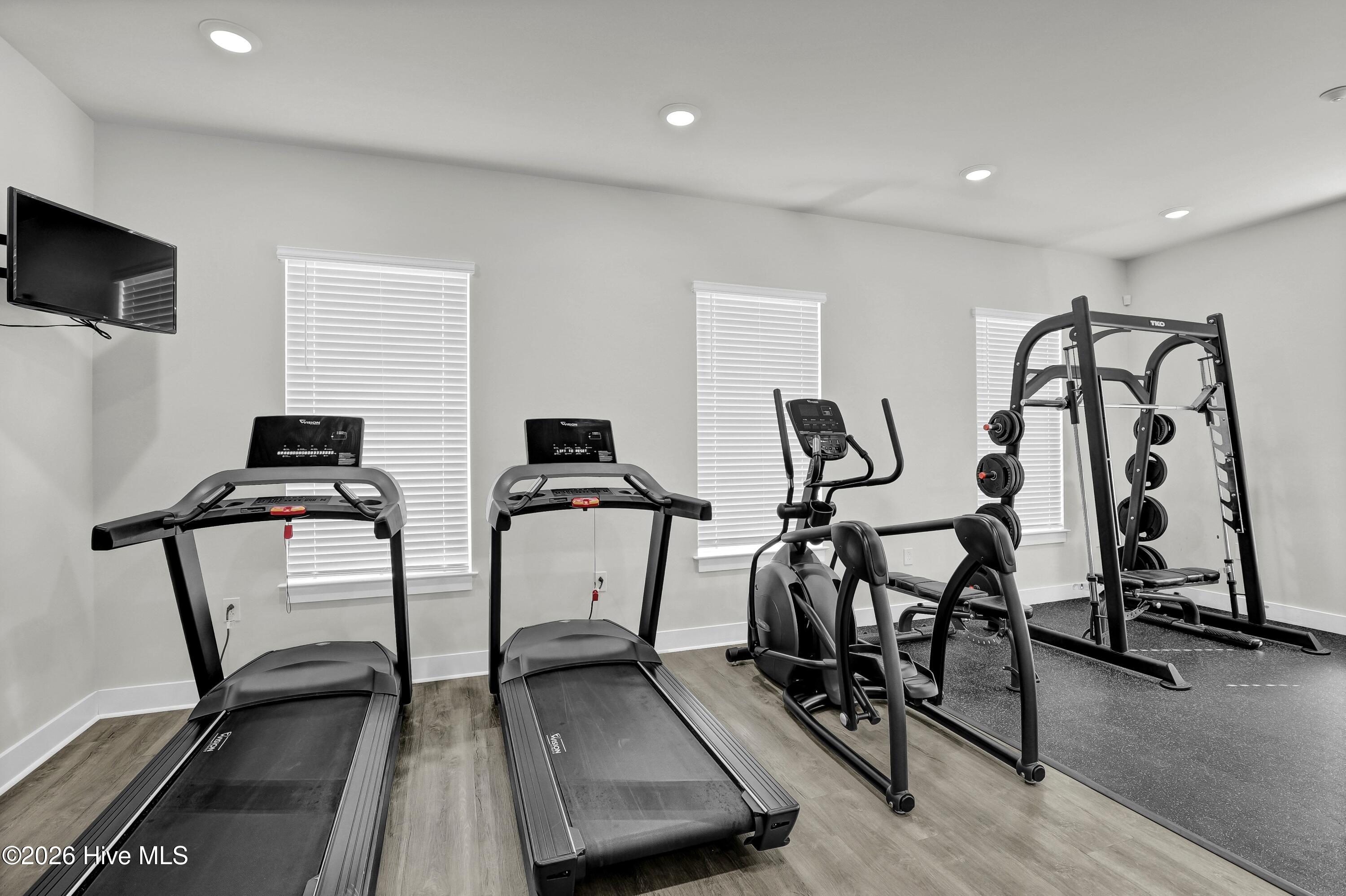 100558236 | Photo 56