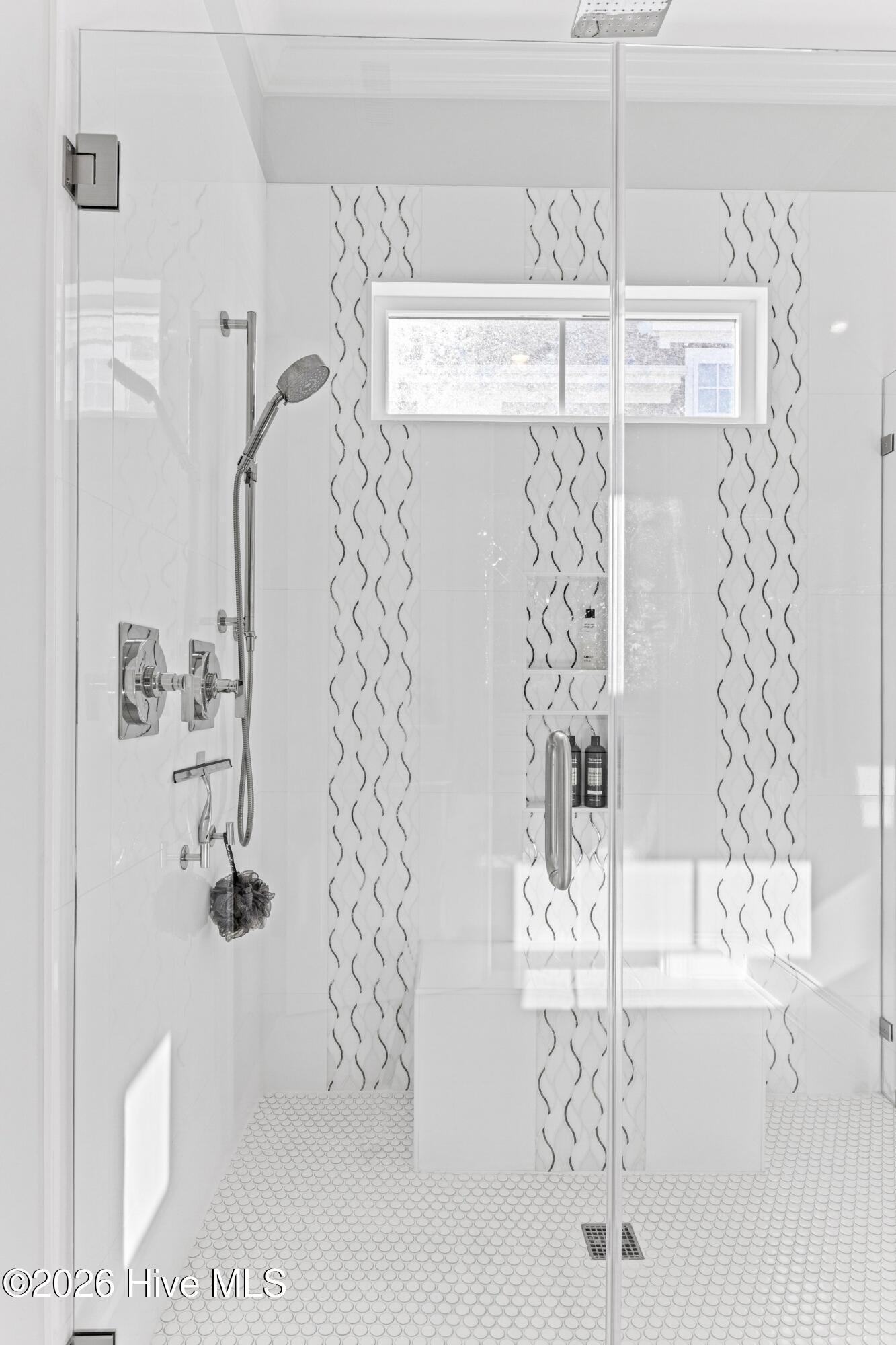 100553656 | Photo 26