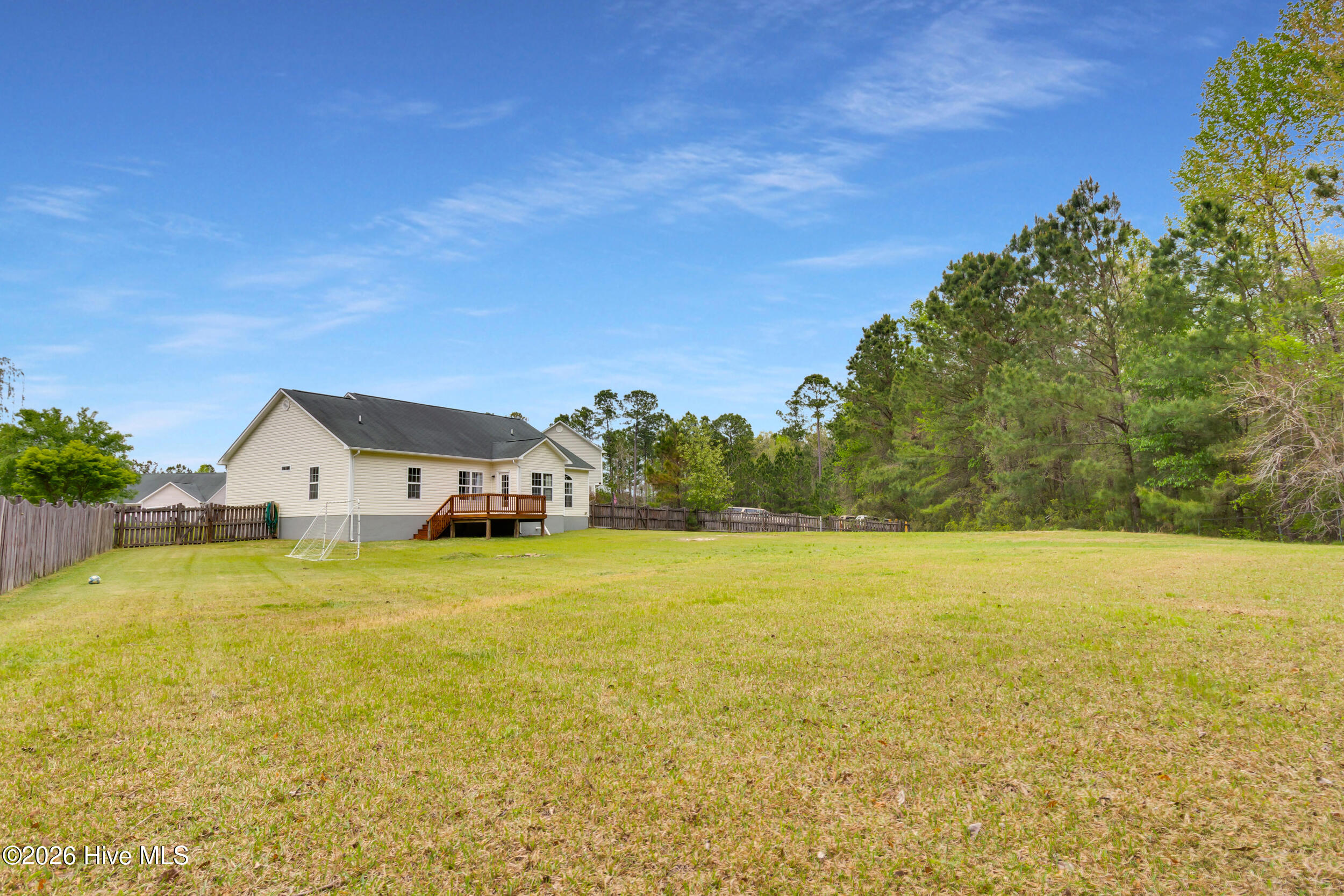 100569291 | Photo 25