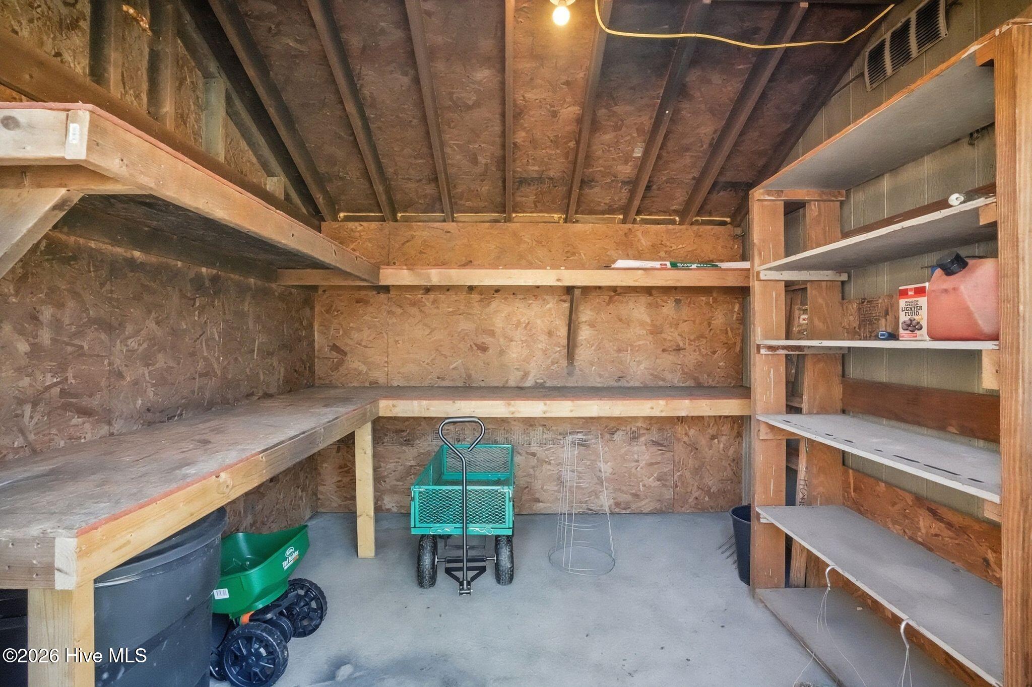 100557423 | Photo 77