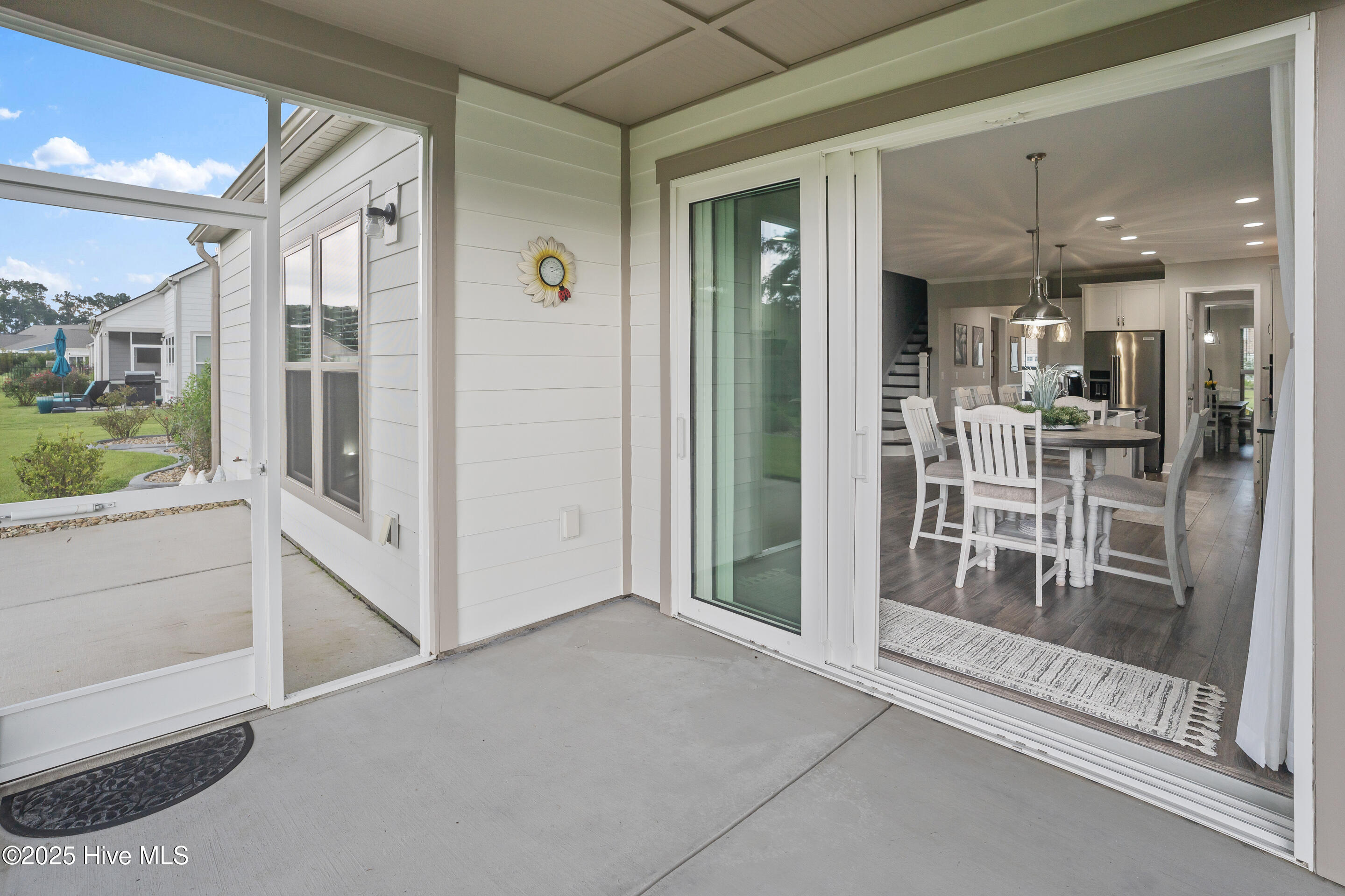 100526662 | Photo 28