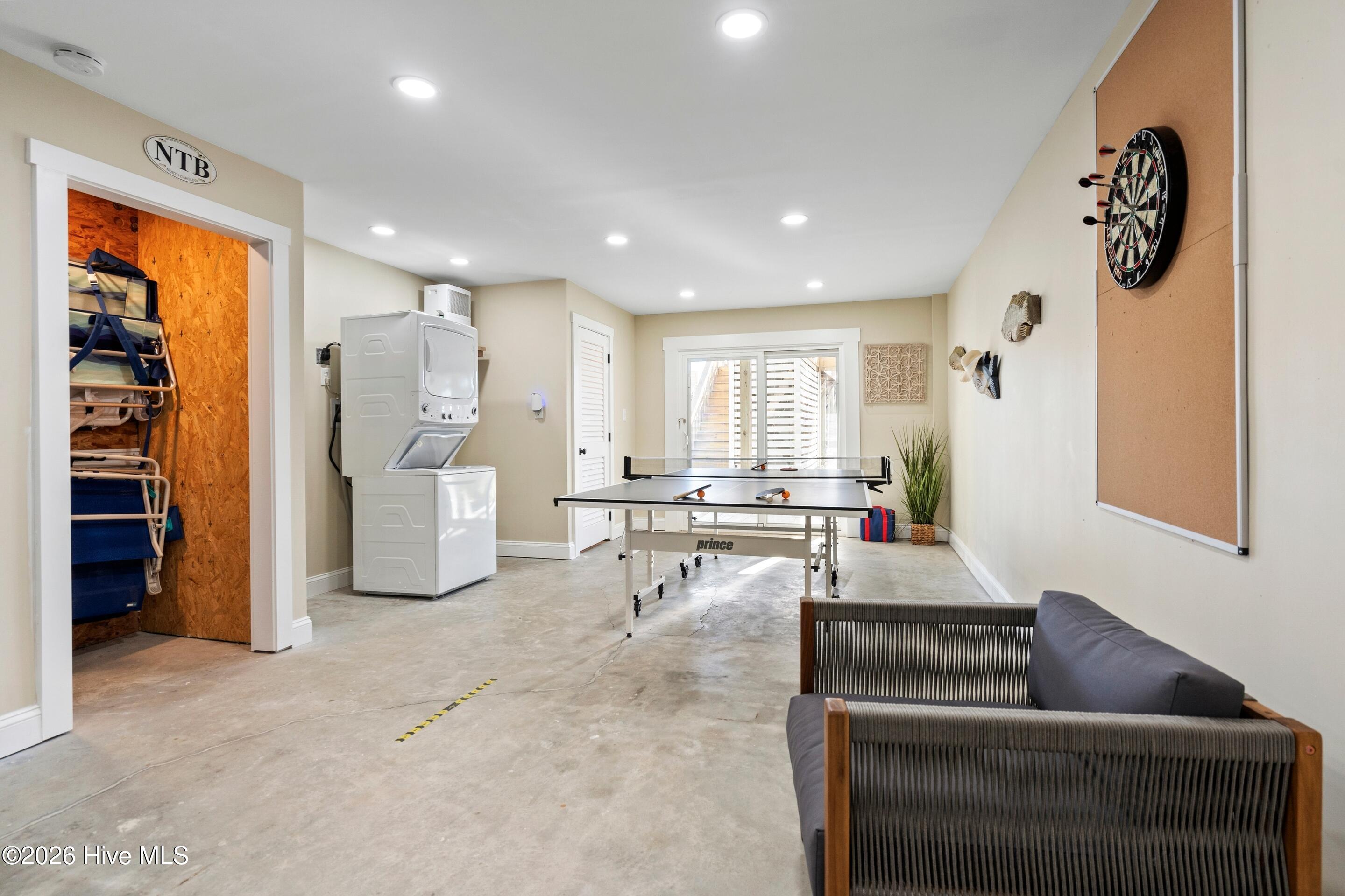 100547634 | Photo 15