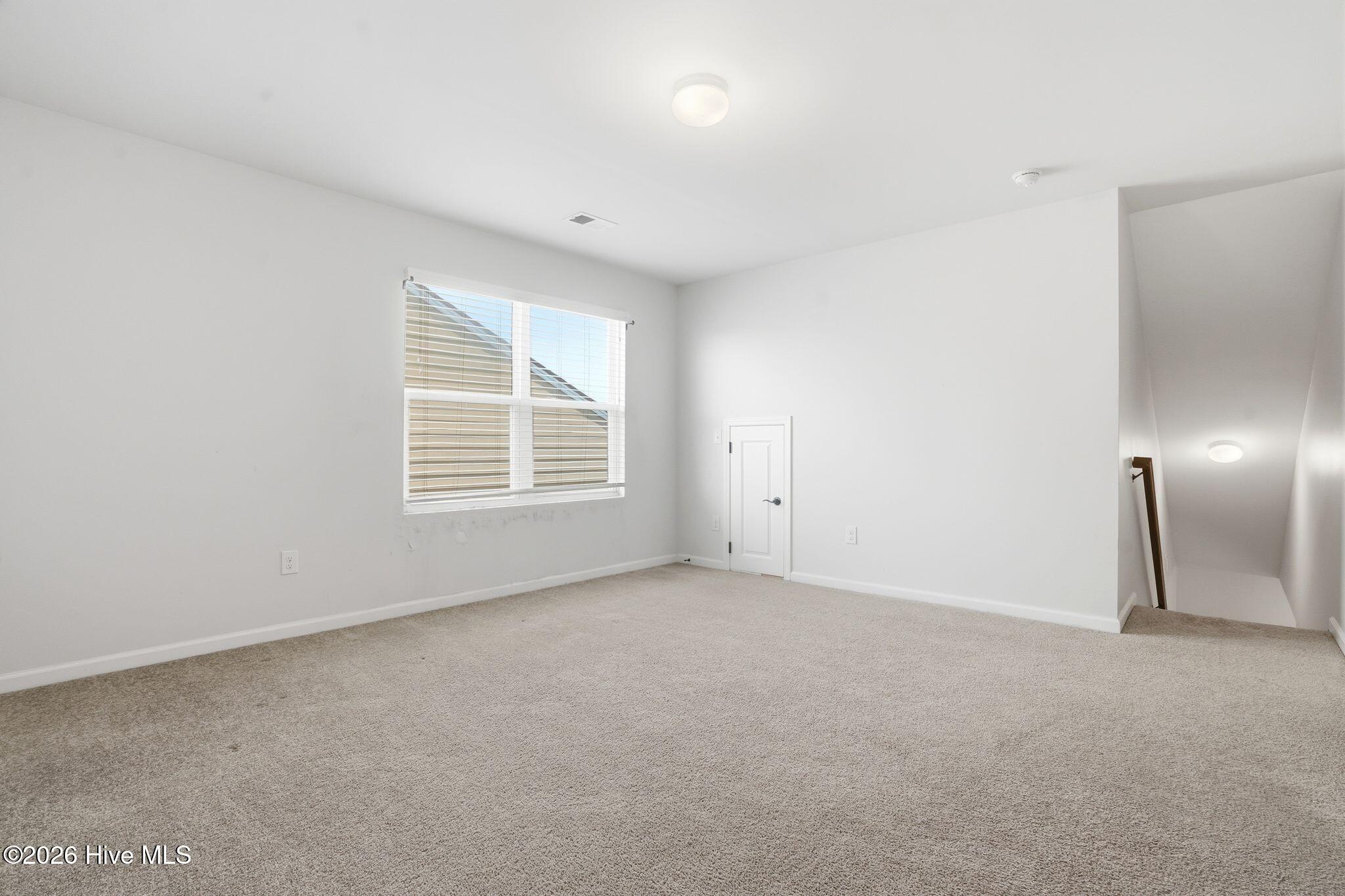 100560381 | Photo 21