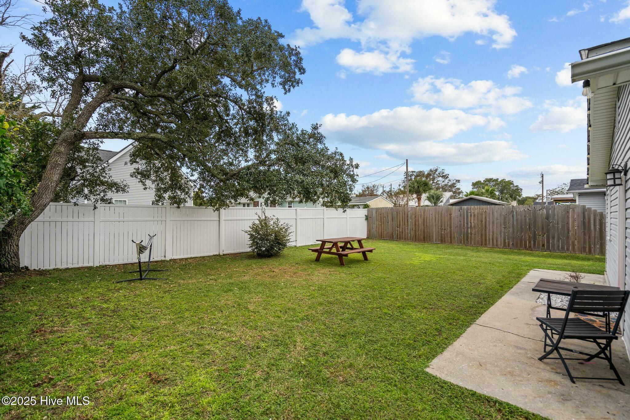 100503107 | Photo 32