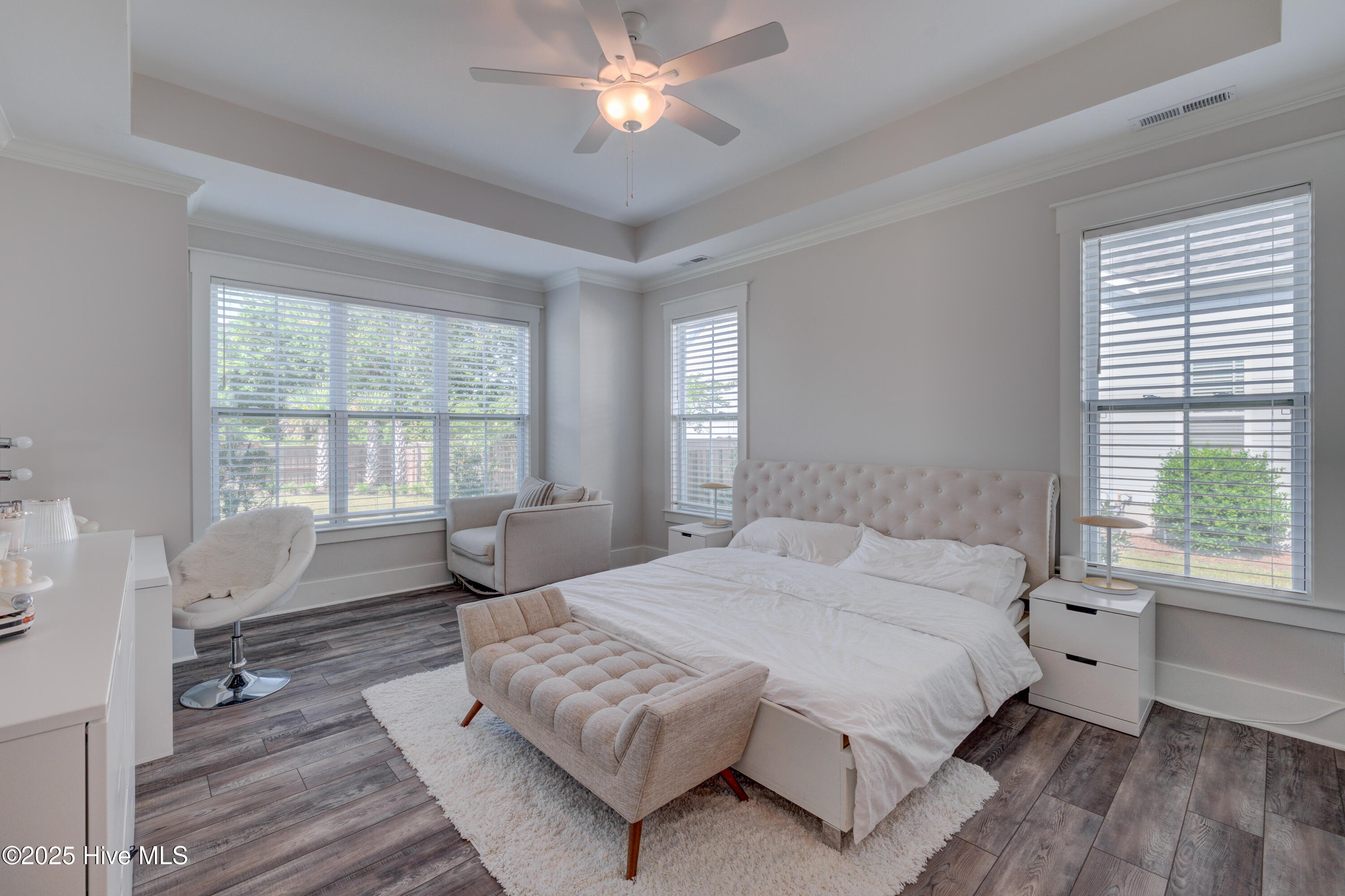 100553417 | Photo 32