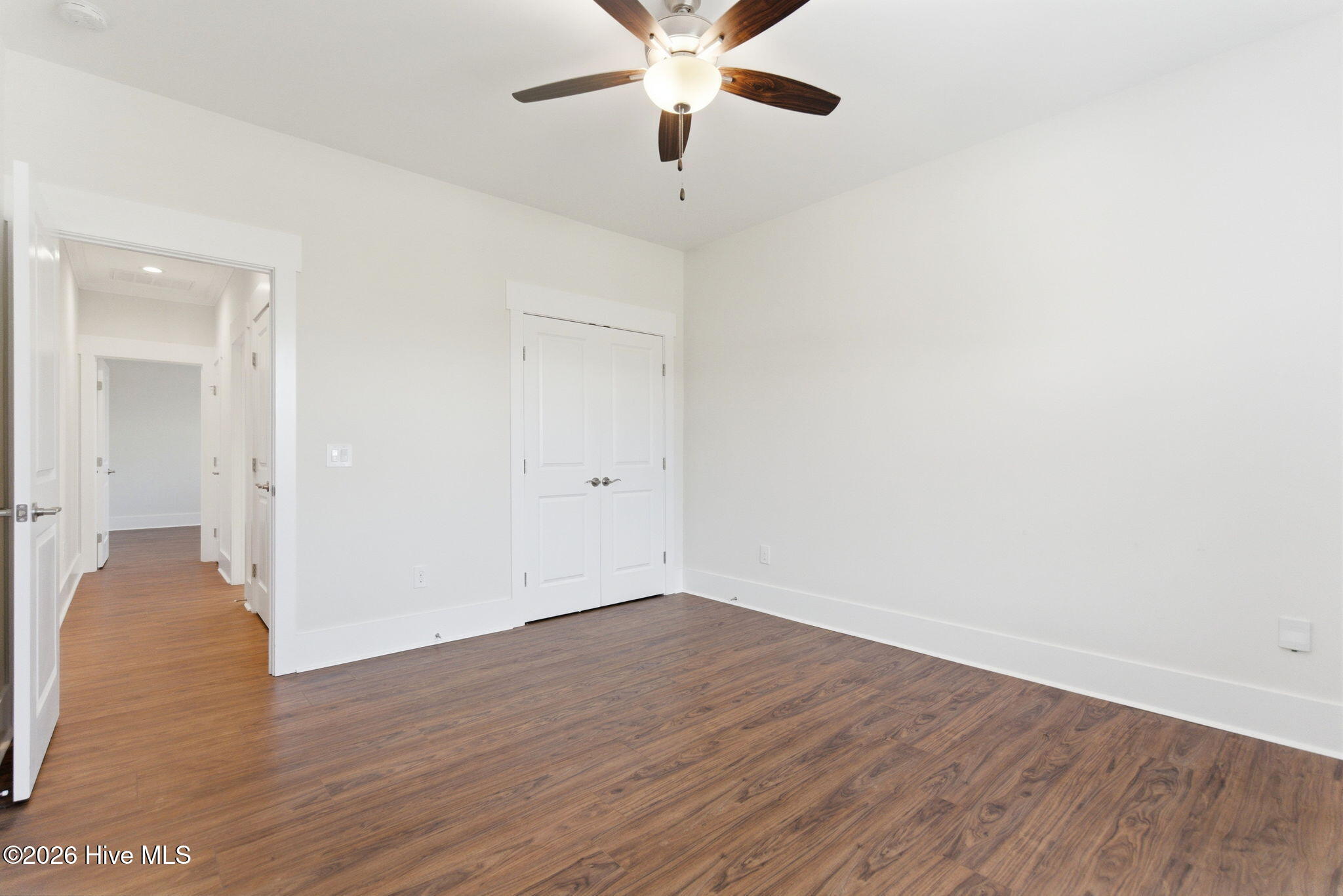 100543119 | Photo 37