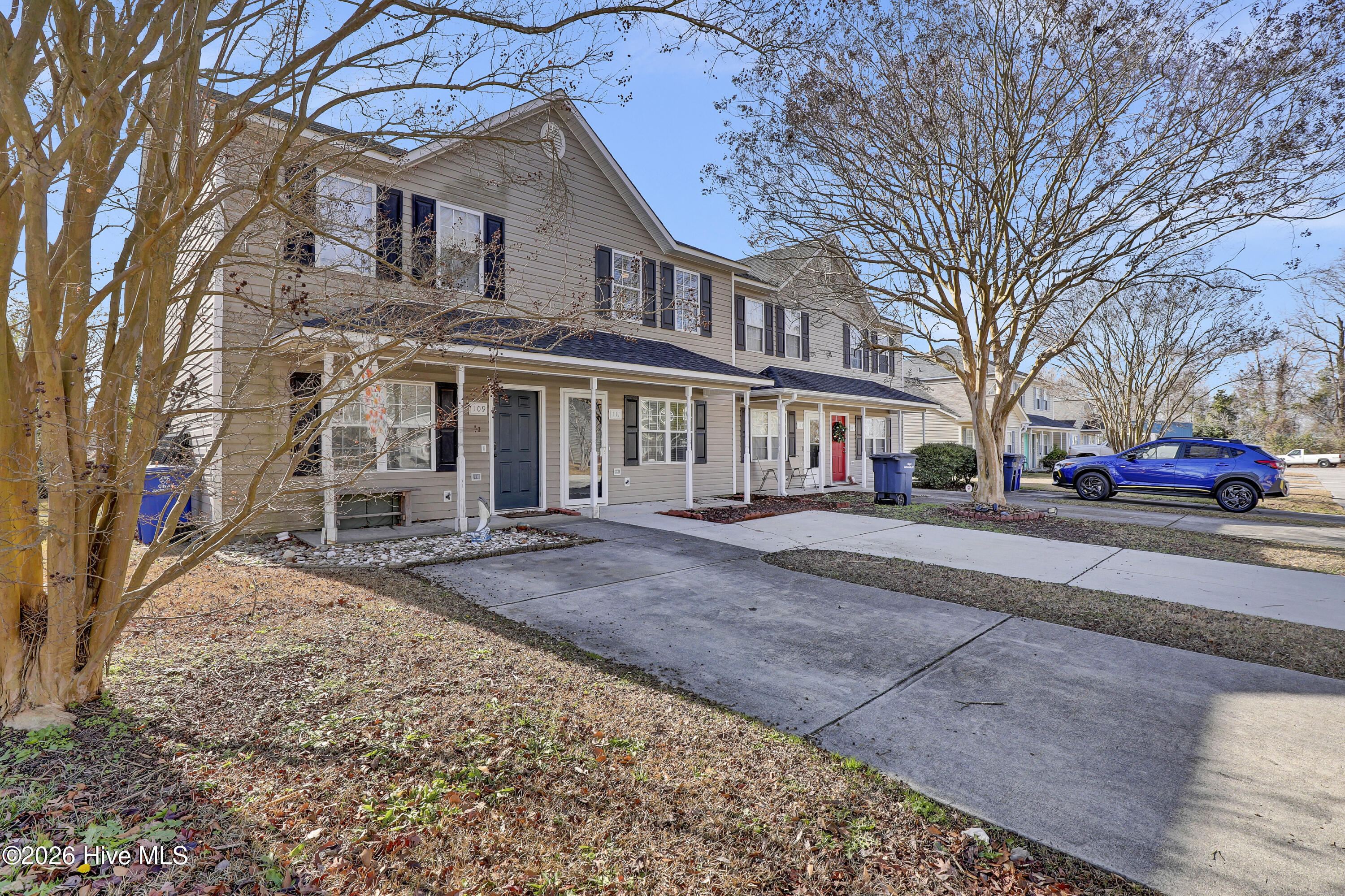 100546839 | Photo 22