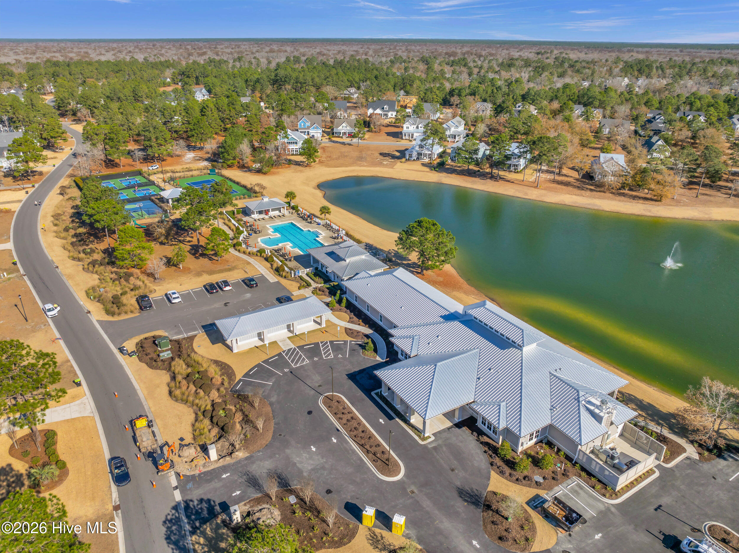 100545849 | Photo 44