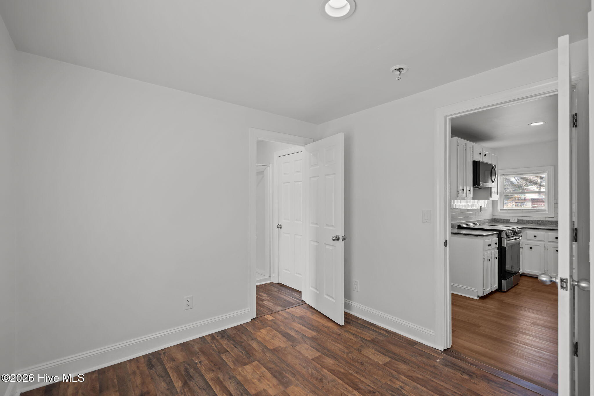 100555774 | Photo 33