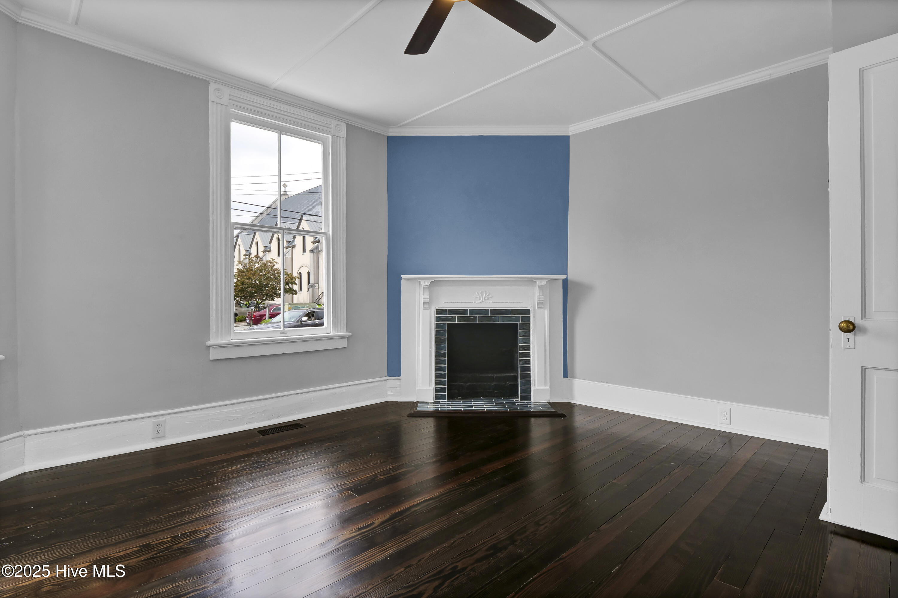 100529895 | Photo 29