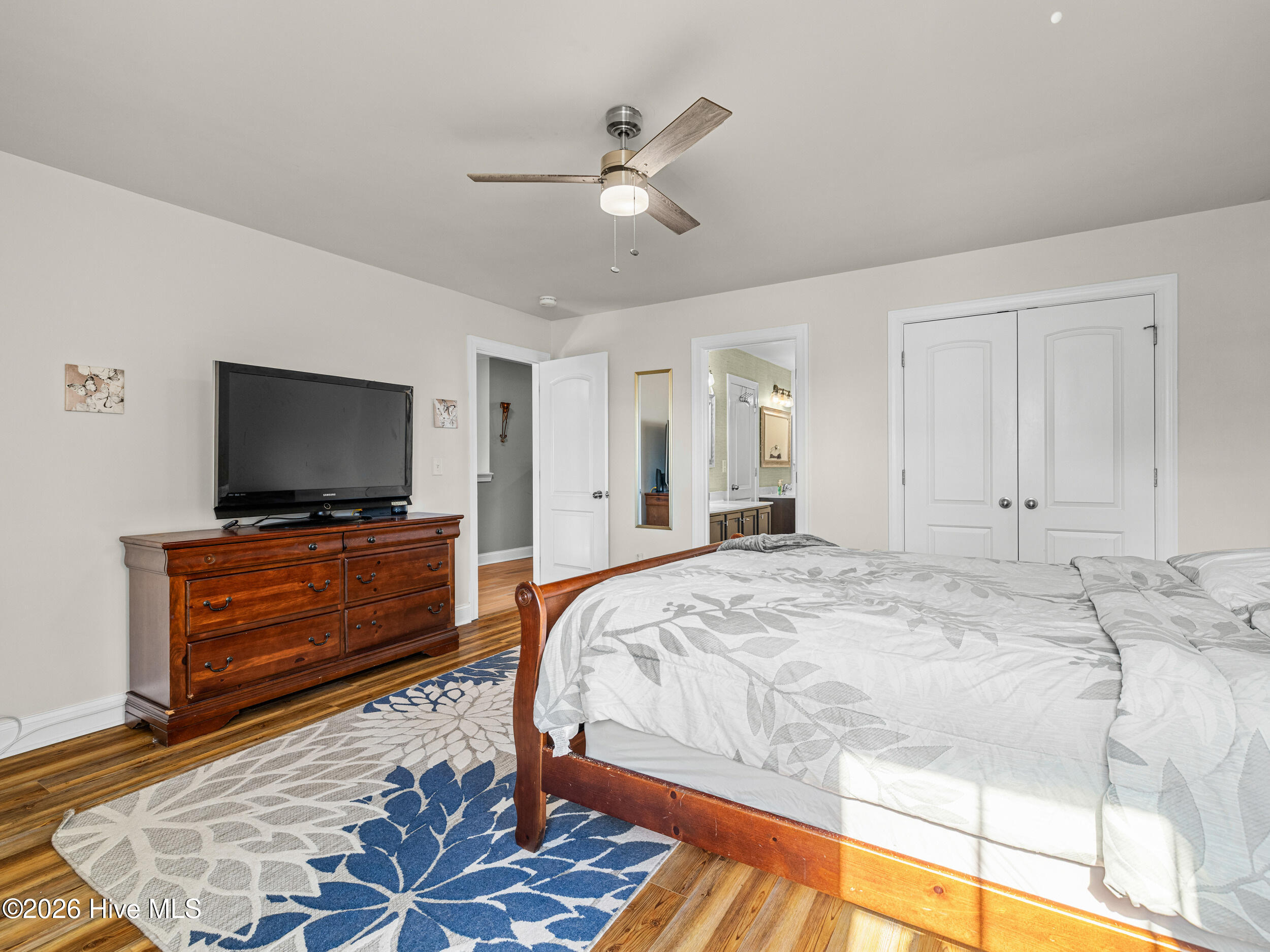 100554217 | Photo 57