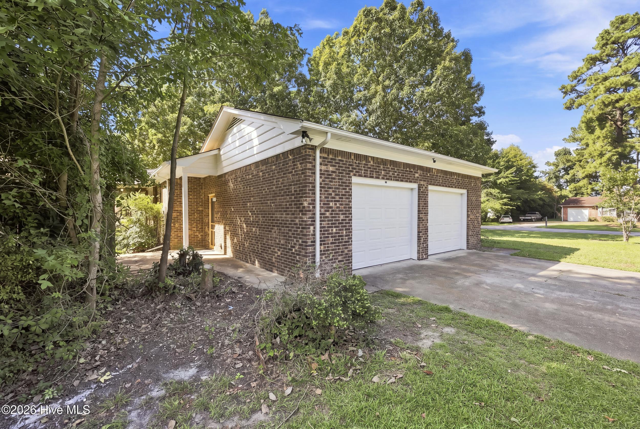 Exterior photo of 403 Hickory Drive, Elizabeth City, NC 27909. MLS: 100602344