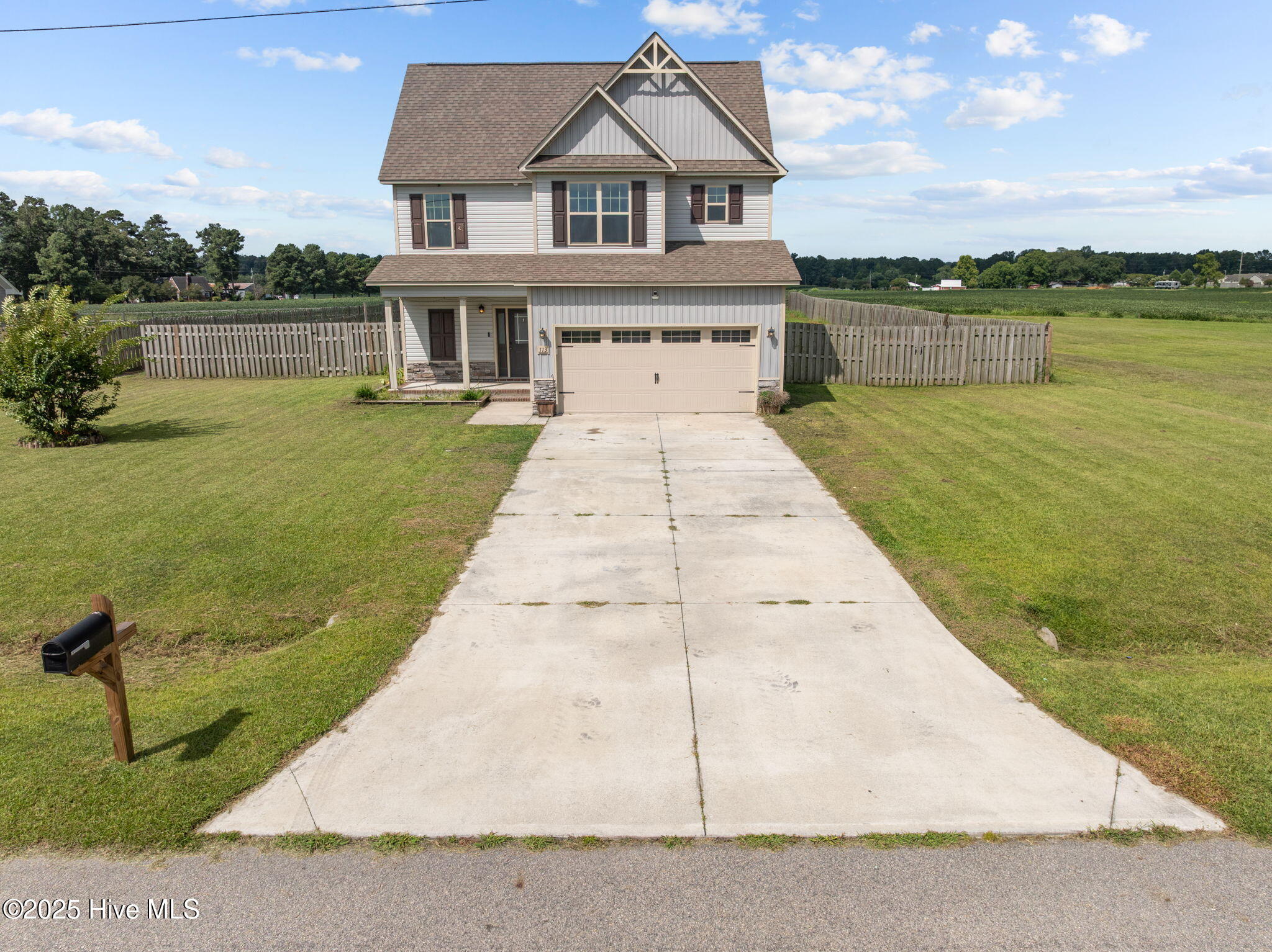 100521248 | Photo 38