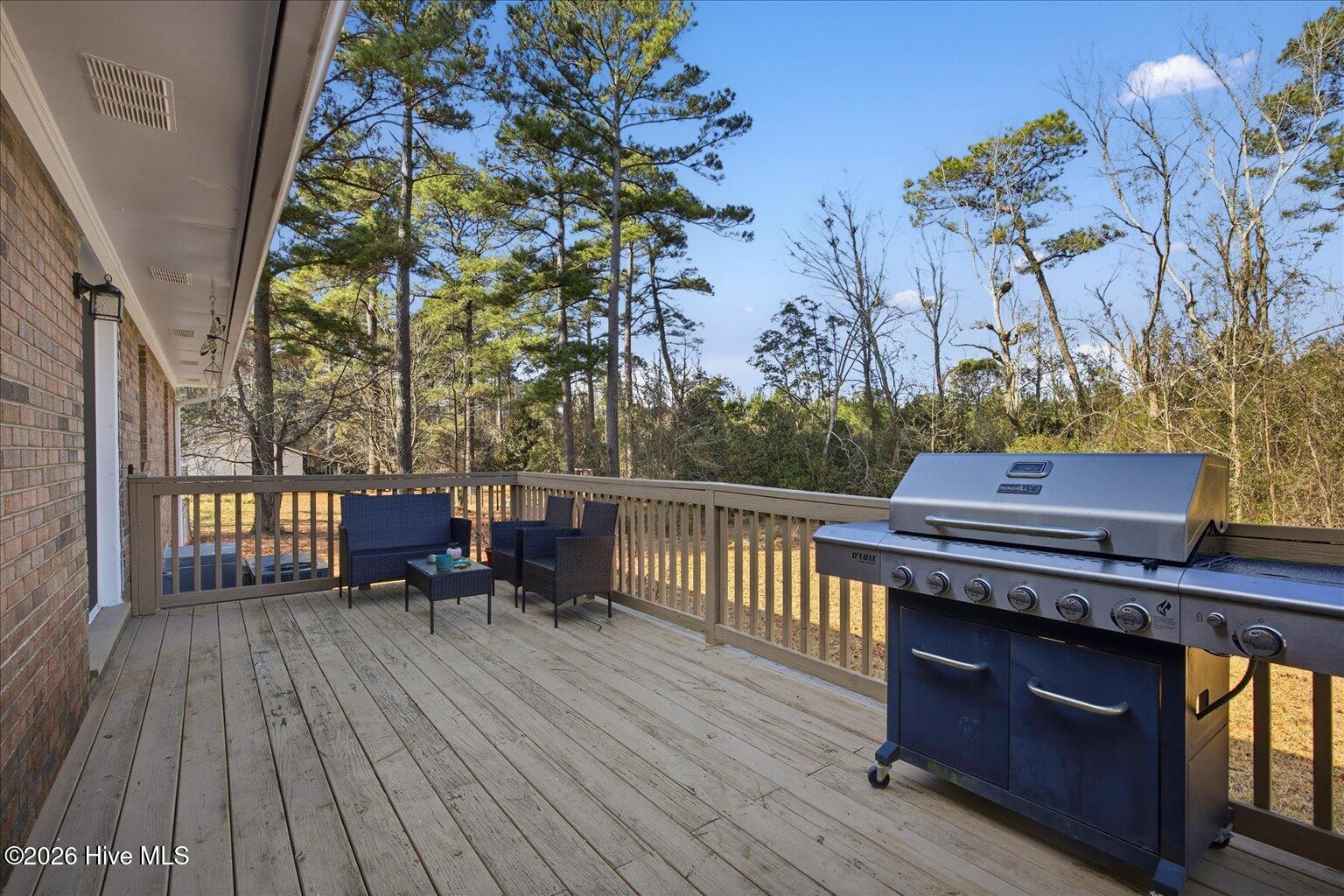 100548025 | Photo 31