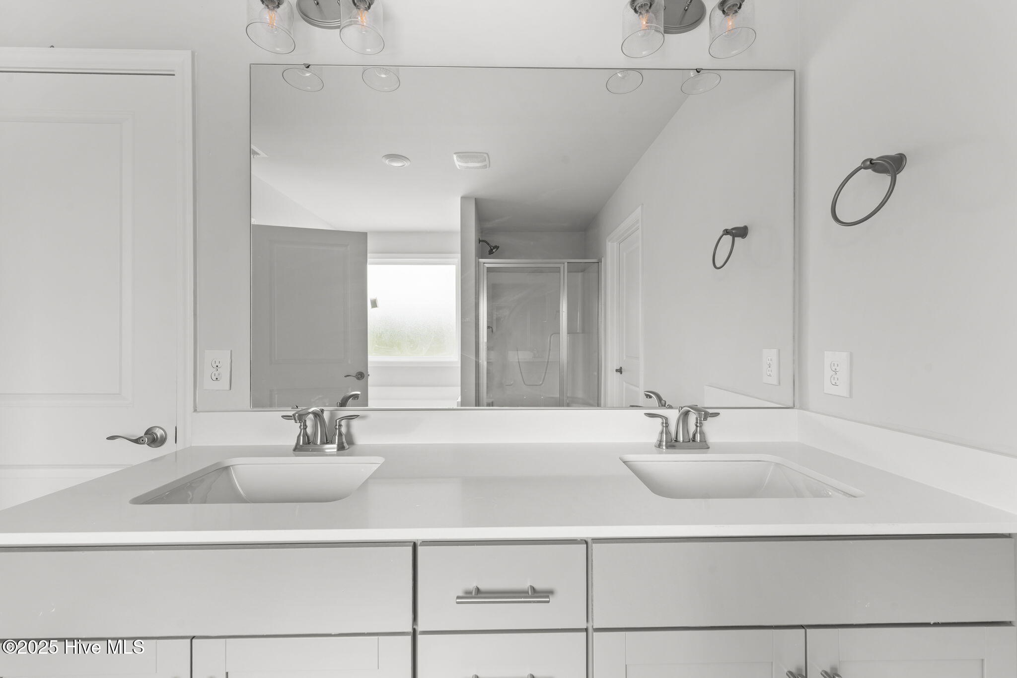 100509954 | Photo 25