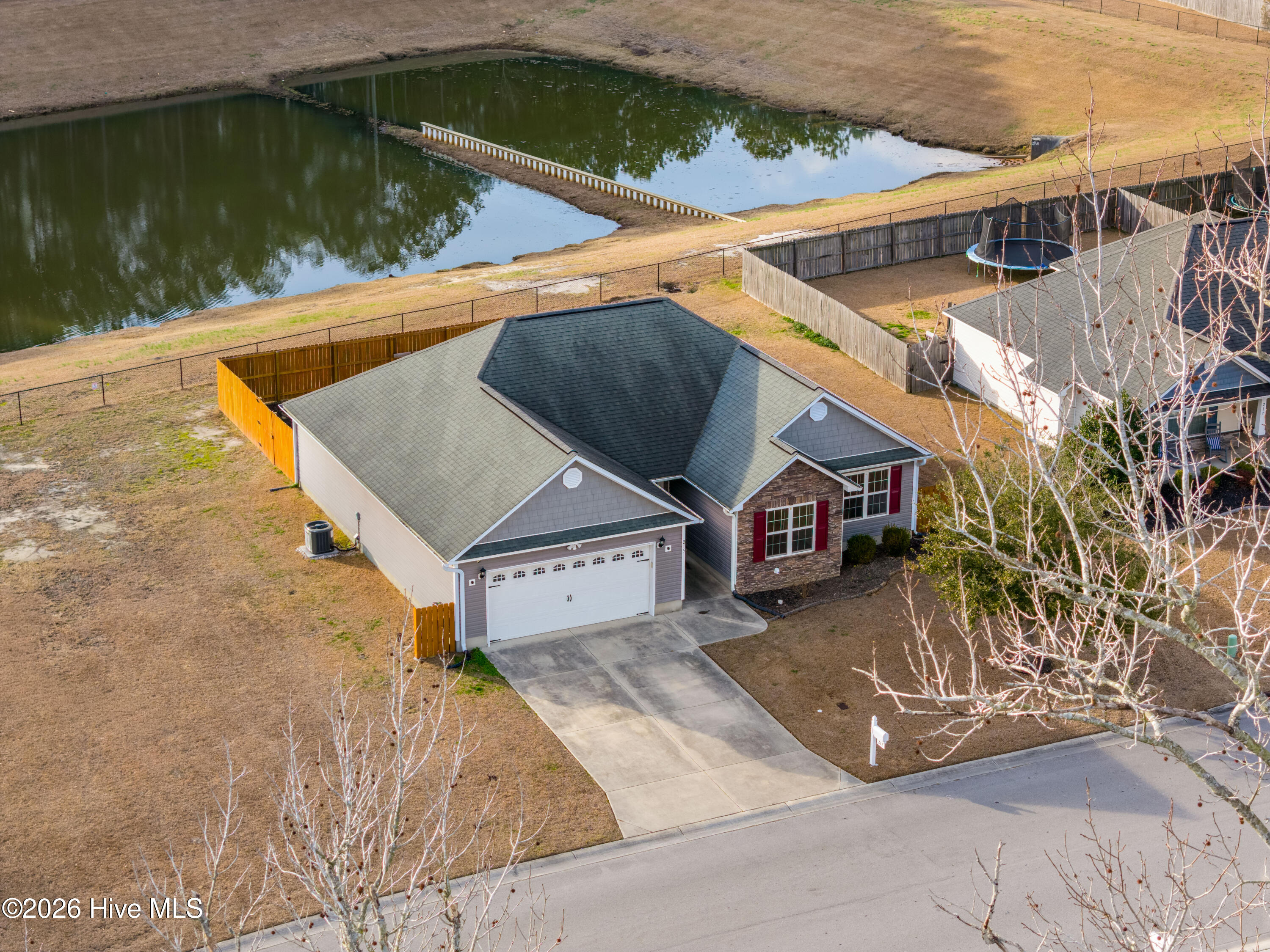 100547952 | Photo 36