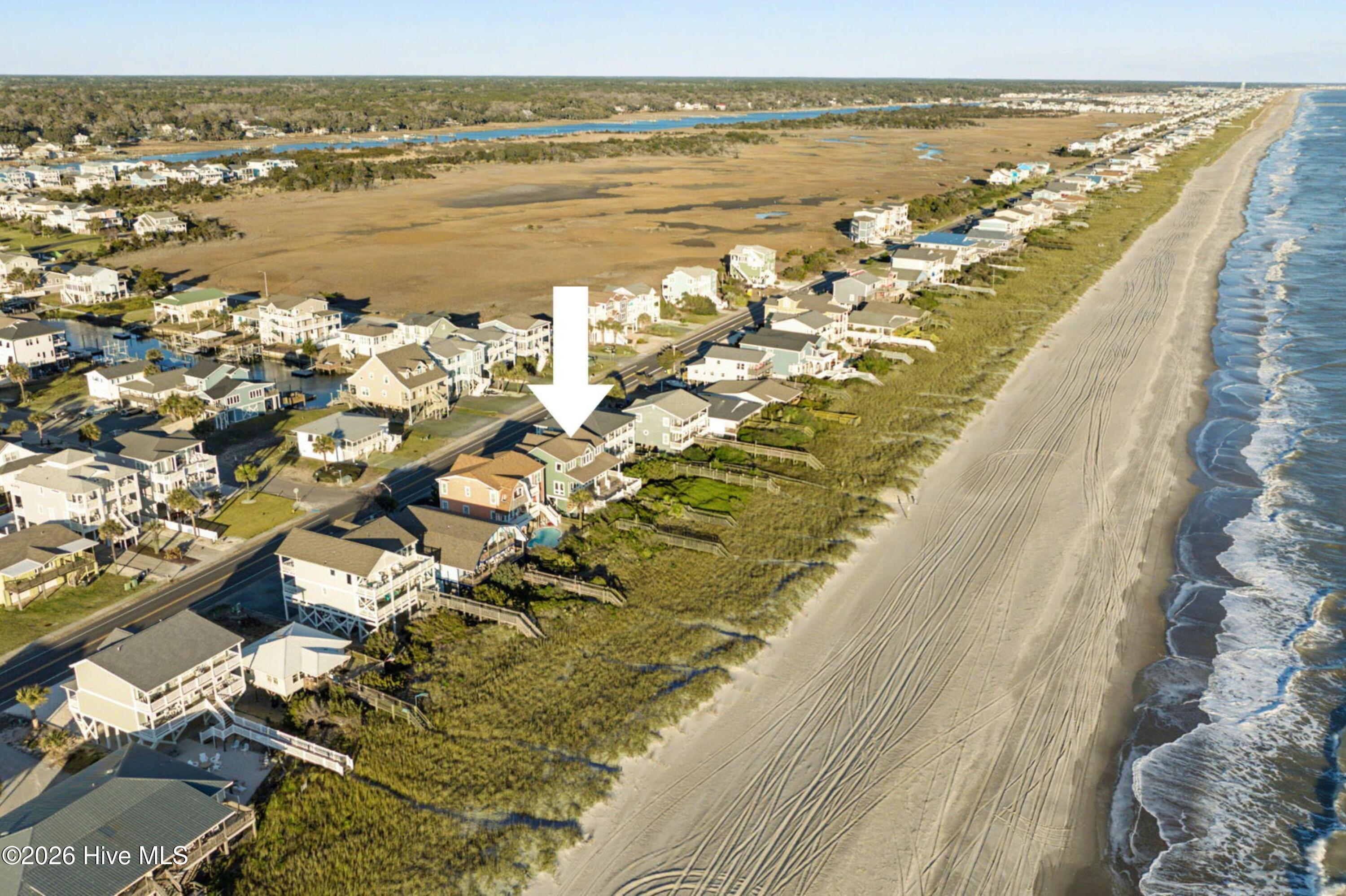 100549860 | Photo 35