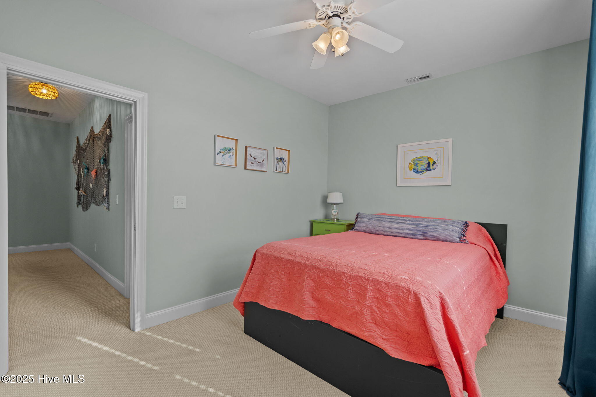 100522294 | Photo 27