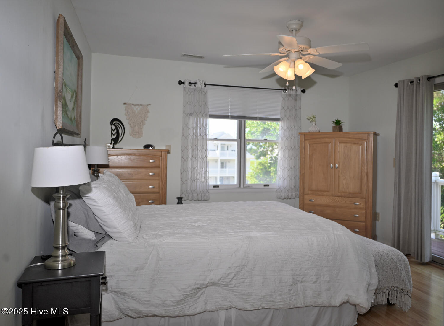 100521954 | Photo 30