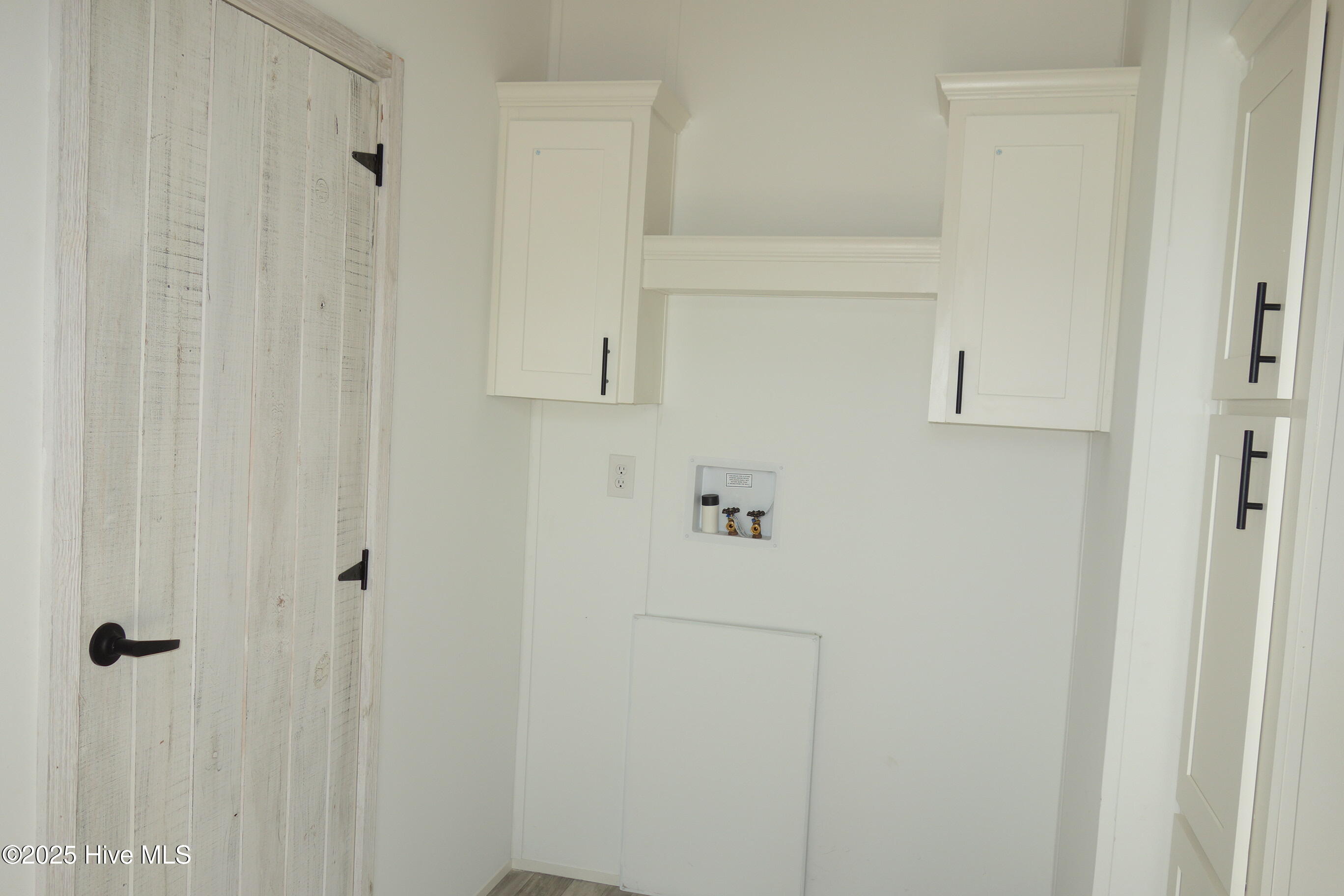 100569265 | Photo 12