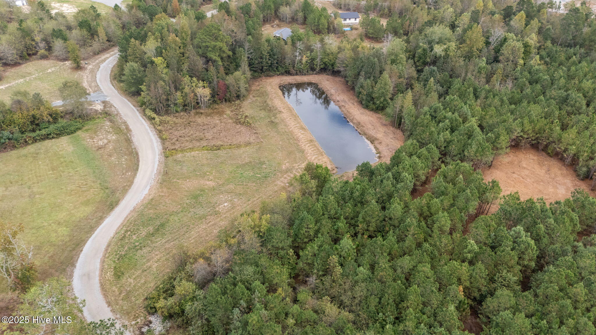 150 Hickory Pointer Way