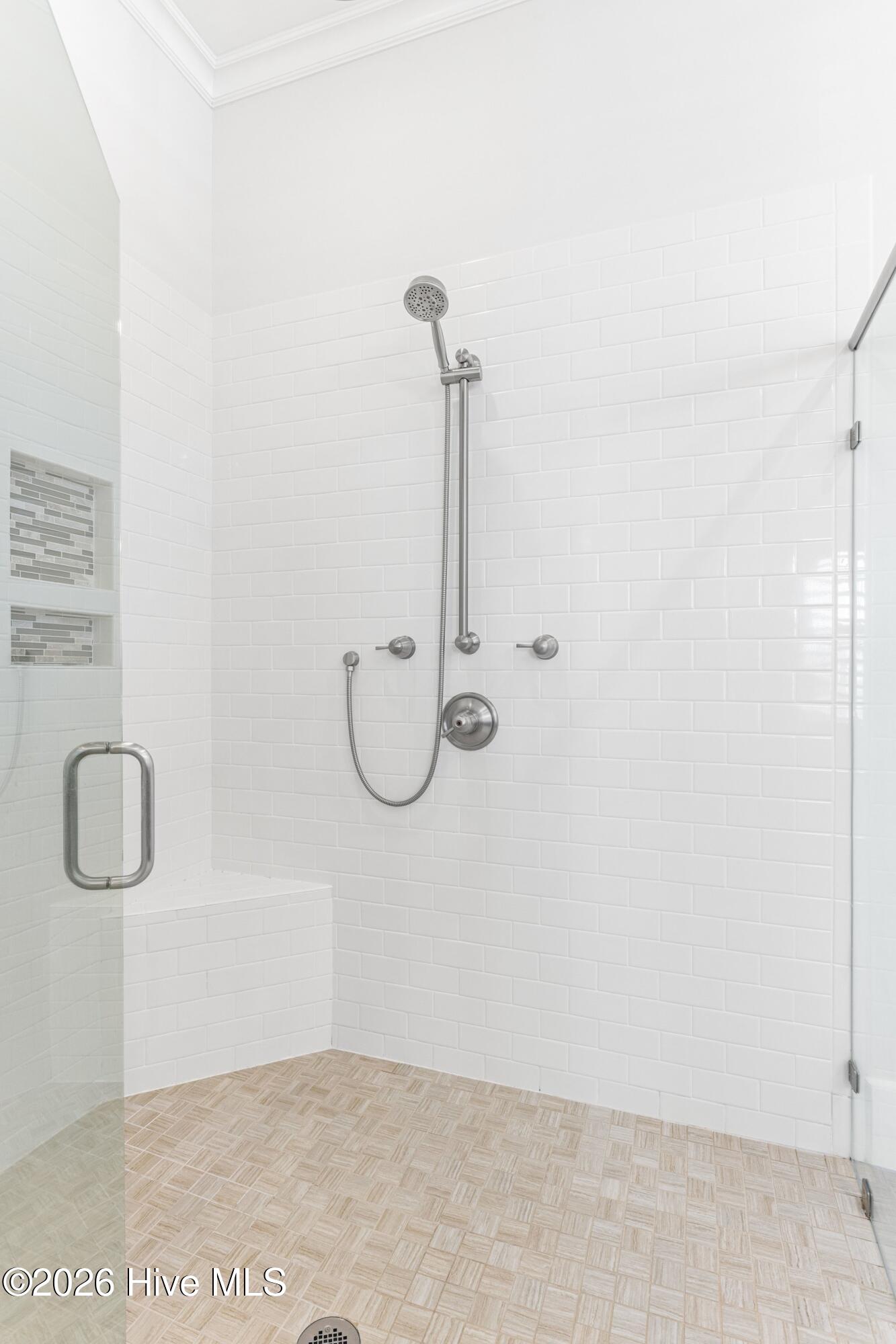 100550538 | Photo 40