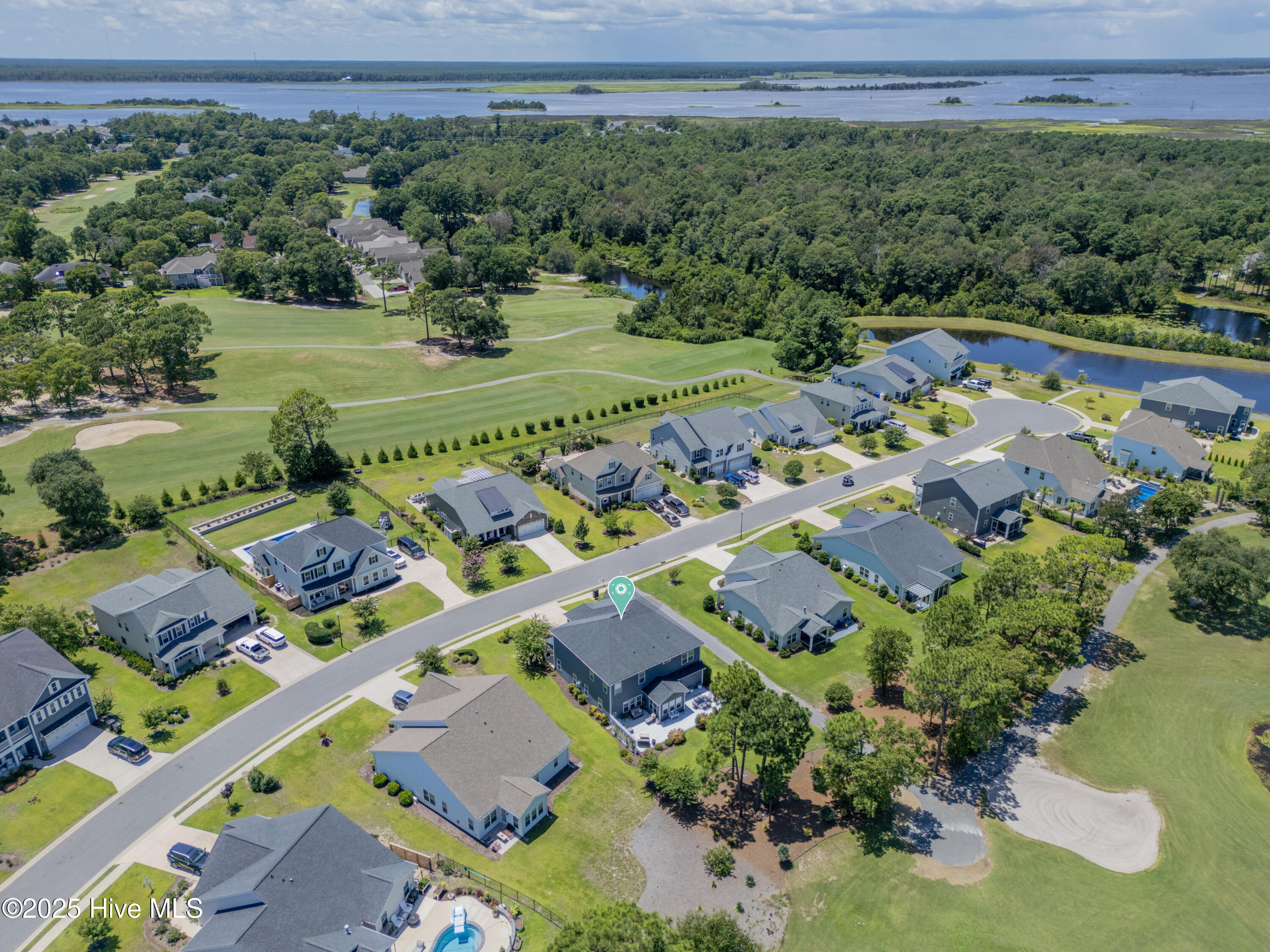 100519414 | Photo 56