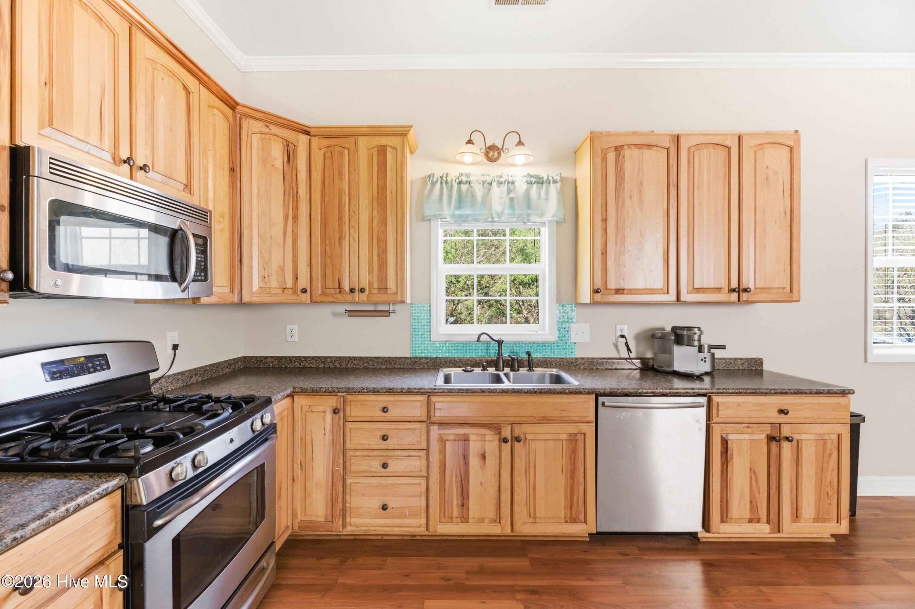 100564216 | Photo 35