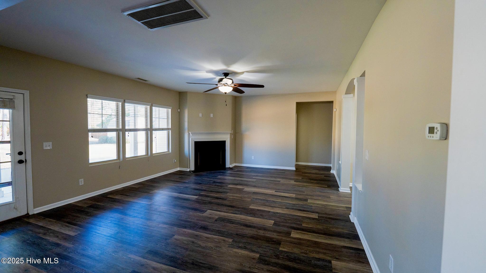 100545040 | Photo 16