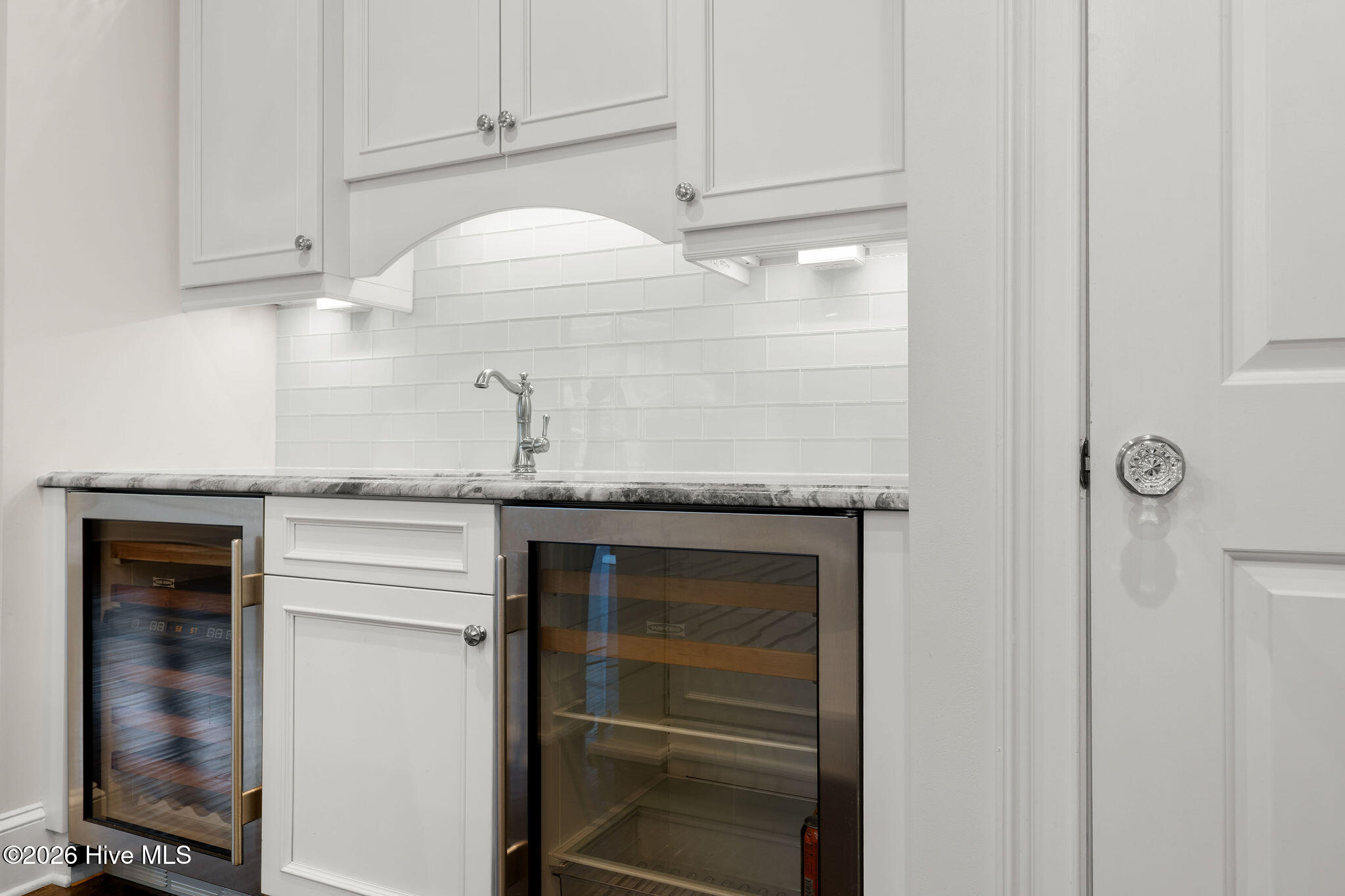 100553604 | Photo 30