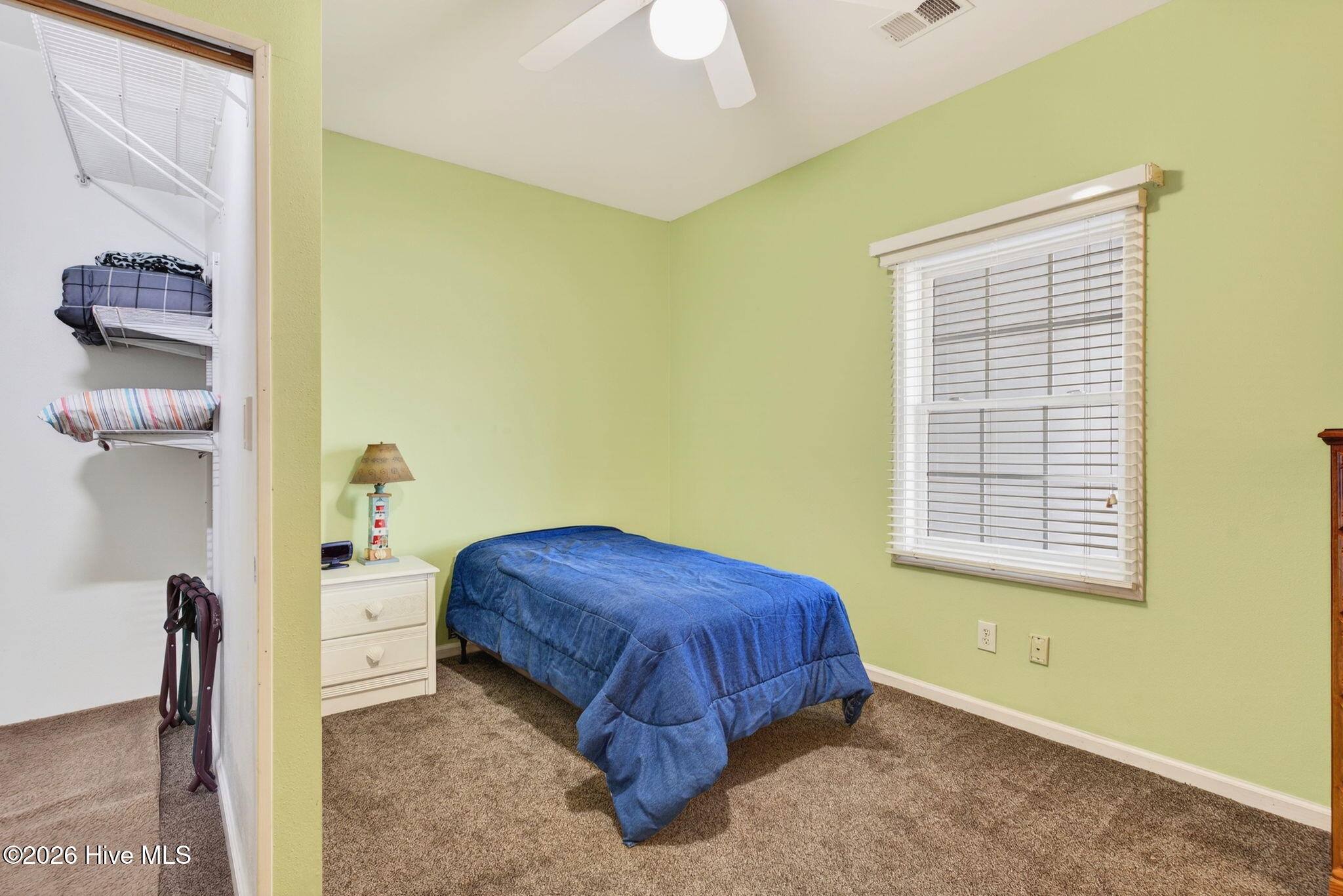 100558580 | Photo 17