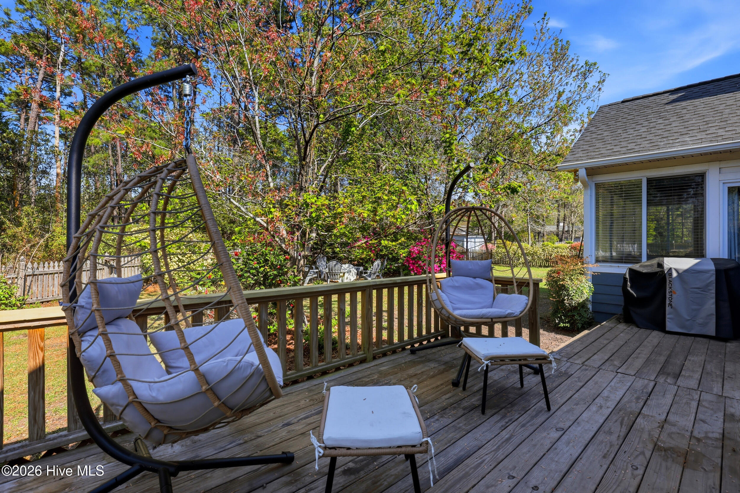 100563853 | Photo 33