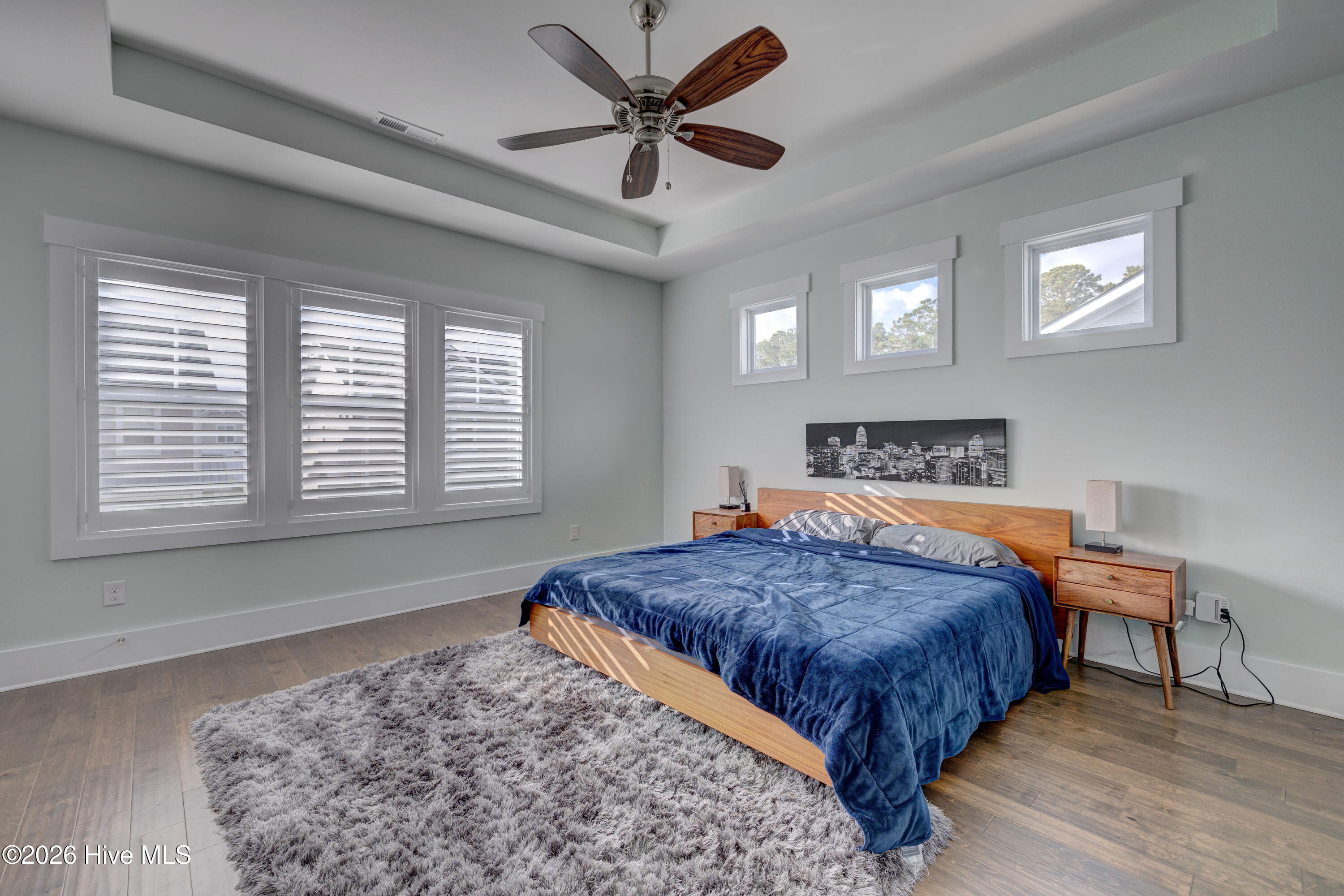 100561022 | Photo 28