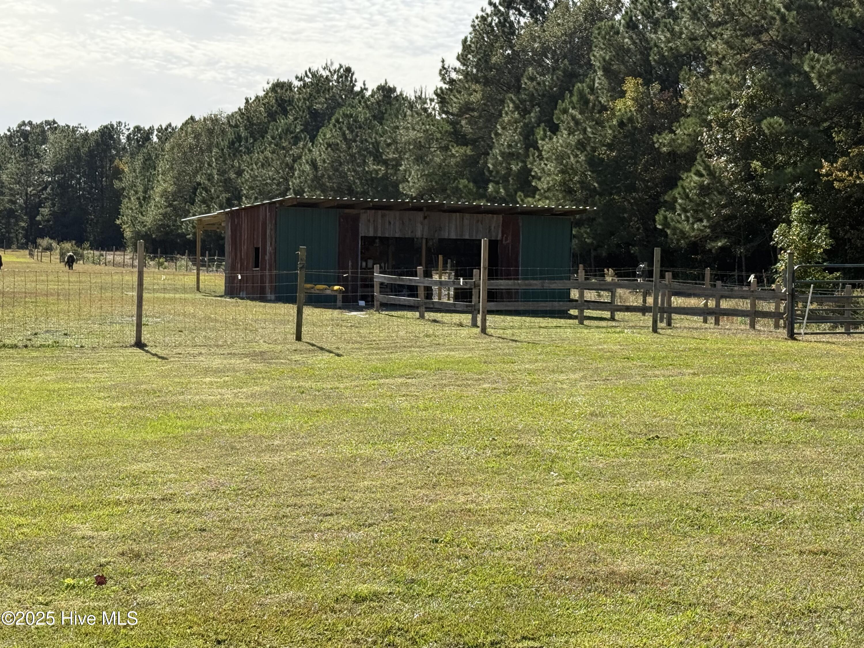 1237 Belgrade Swansboro Road,Hubert