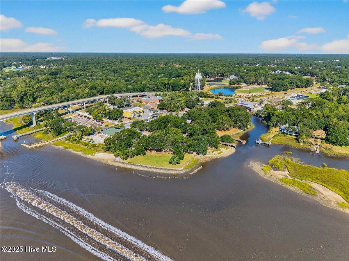 100533922 | Photo 42