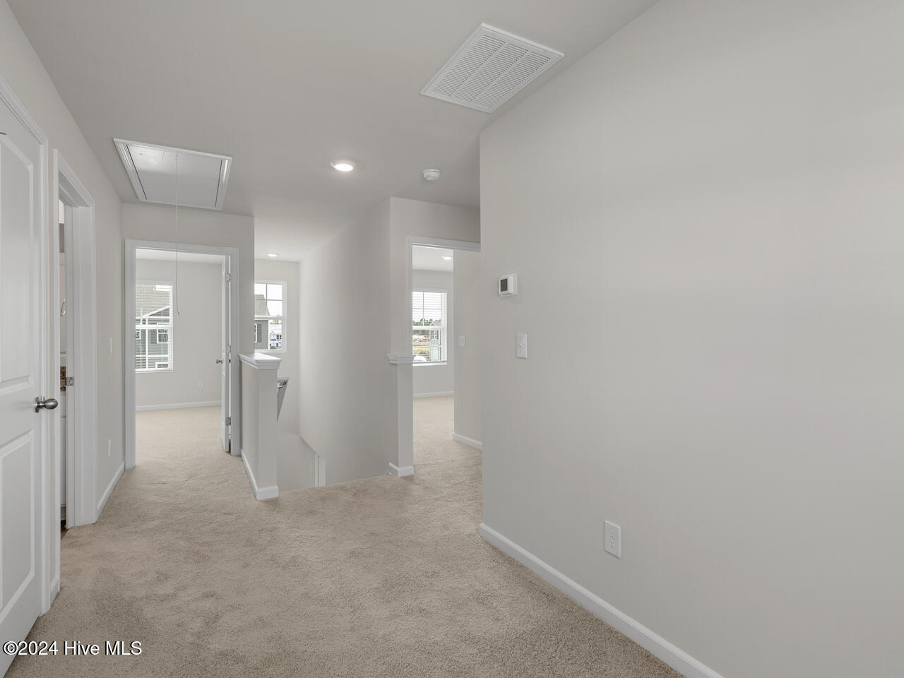 100553110 | Photo 24