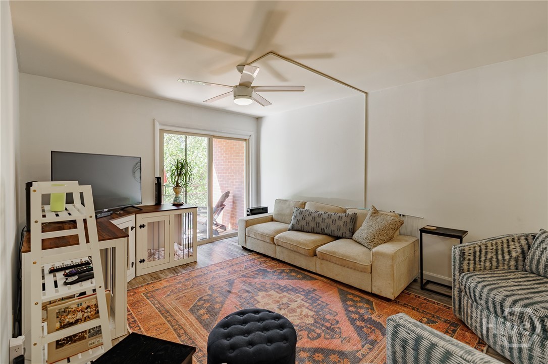 250 Little Street A209