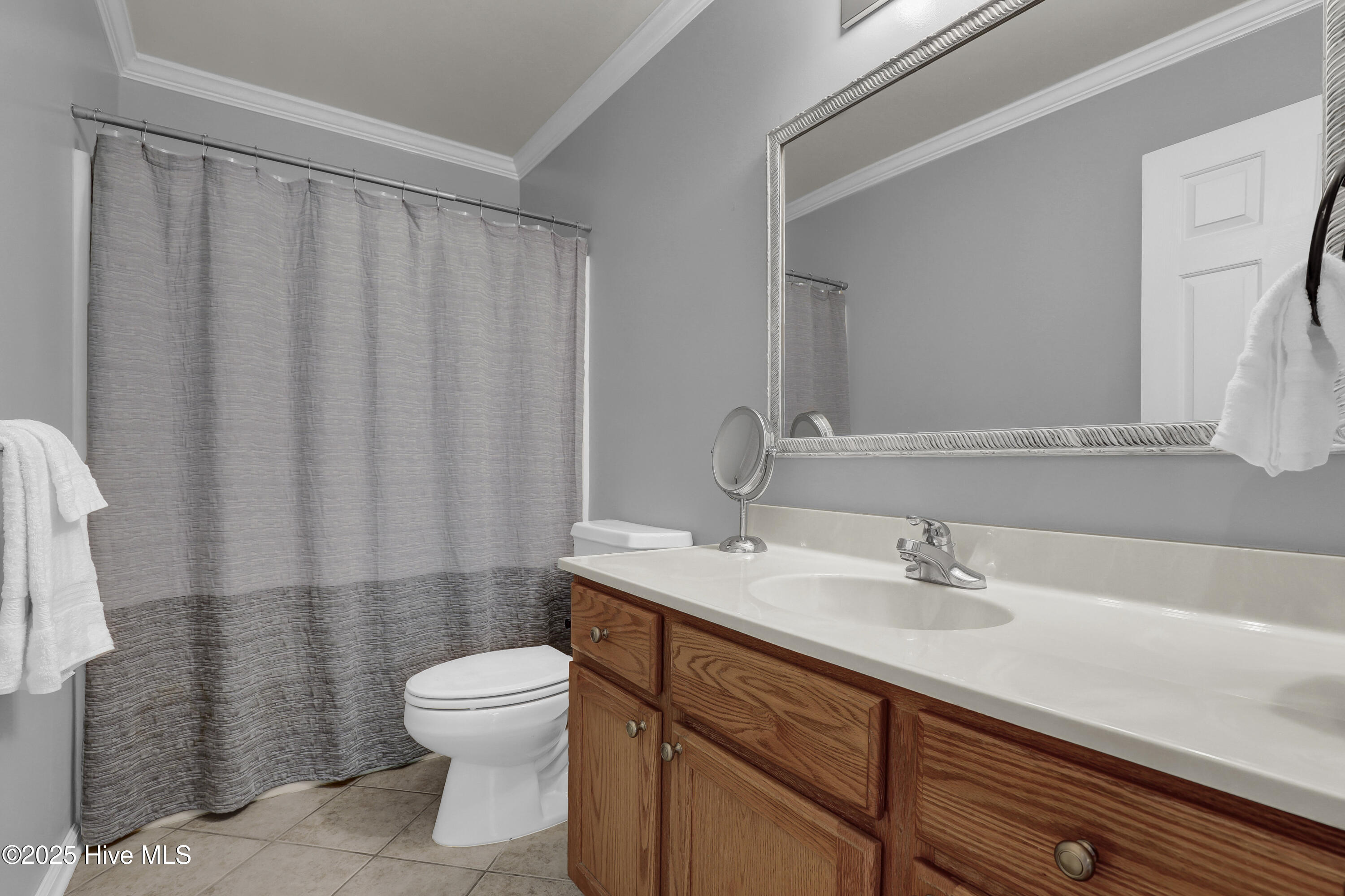 100525389 | Photo 17