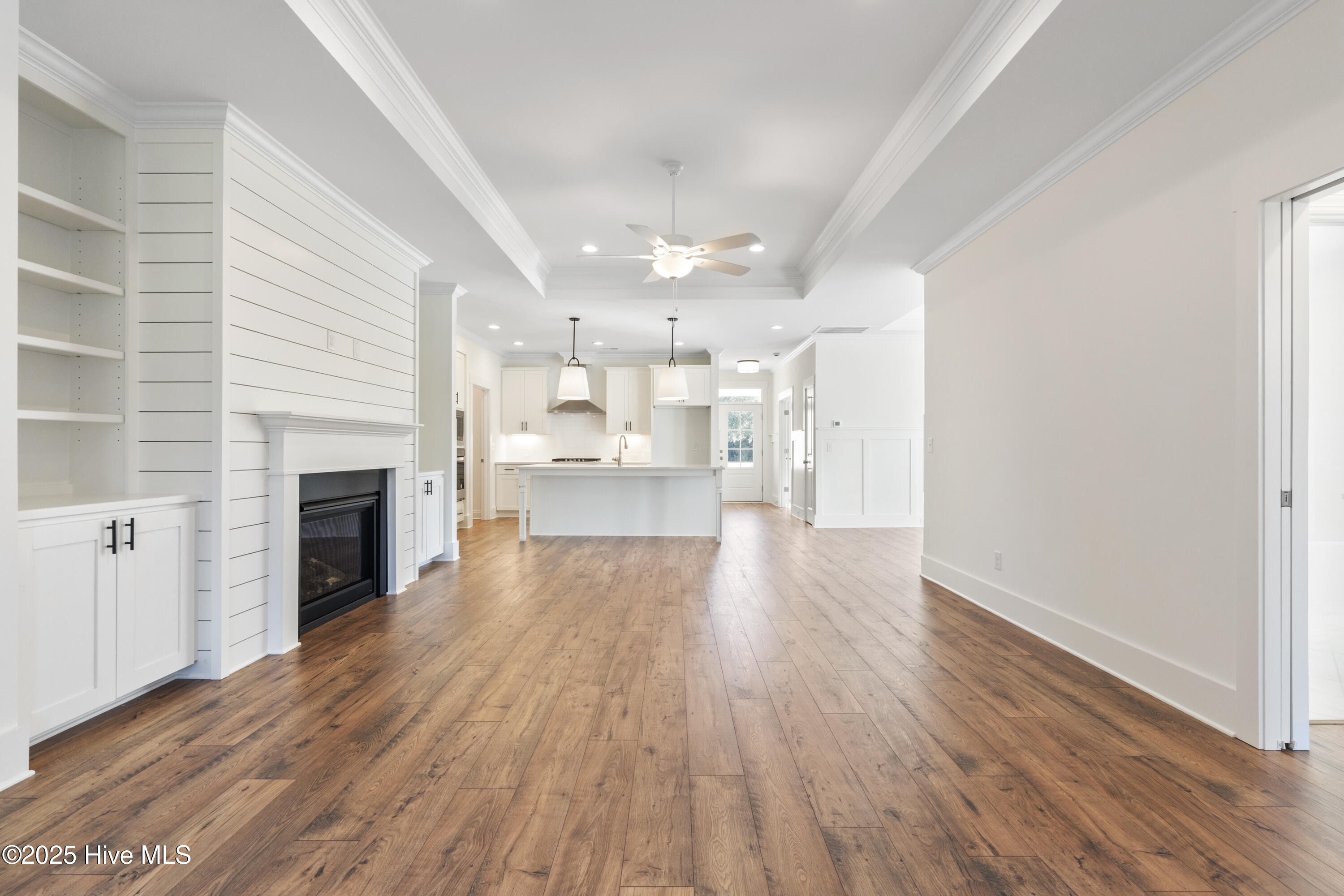 100537559 | Photo 19