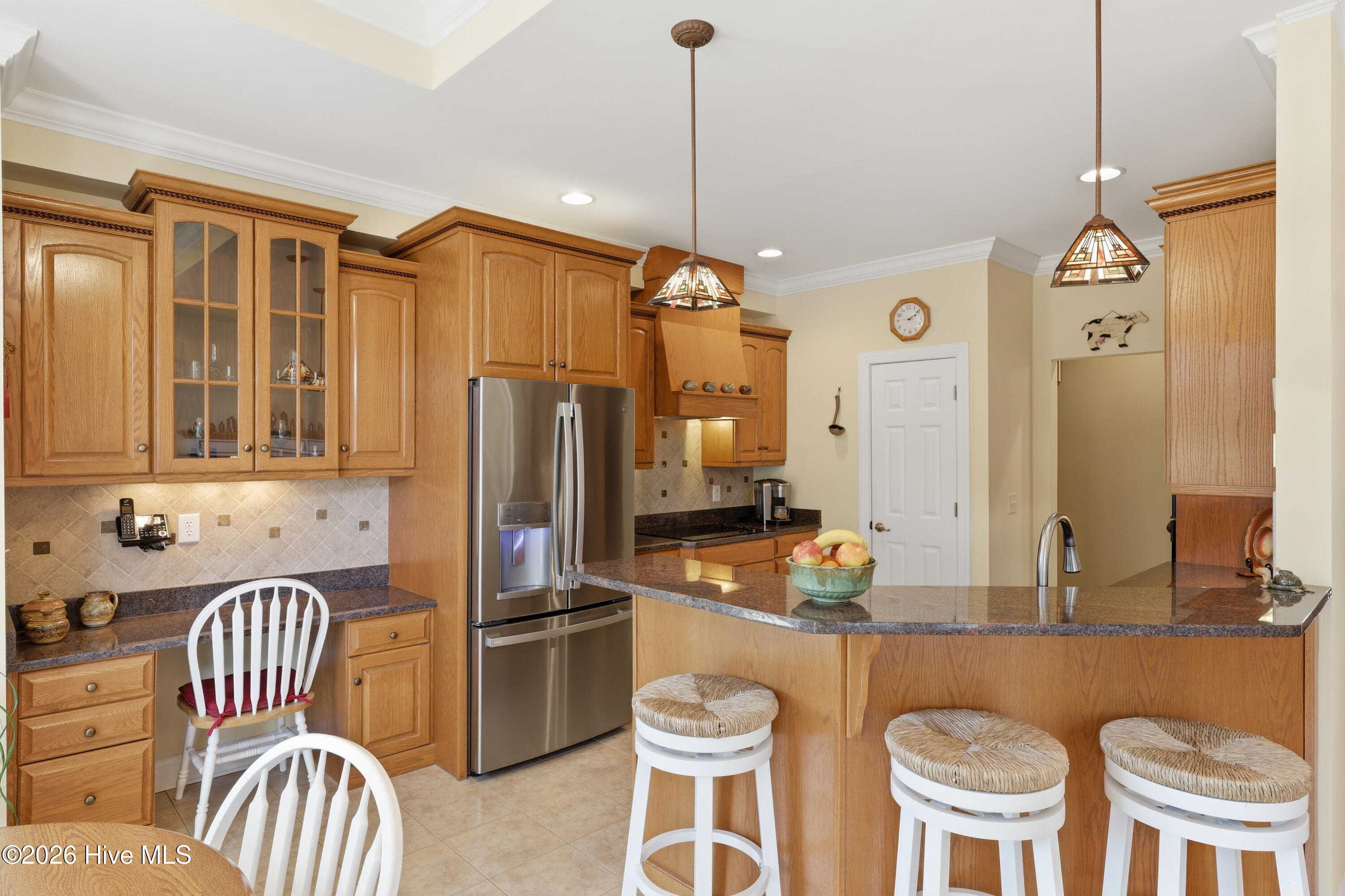 100558139 | Photo 23