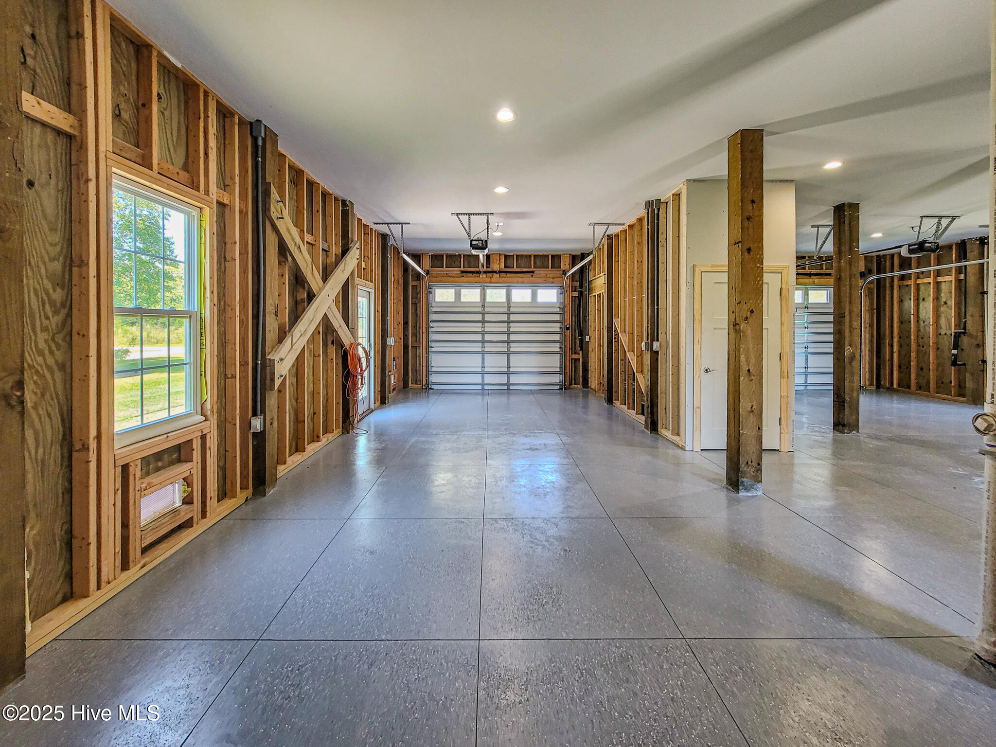 100511254 | Photo 60