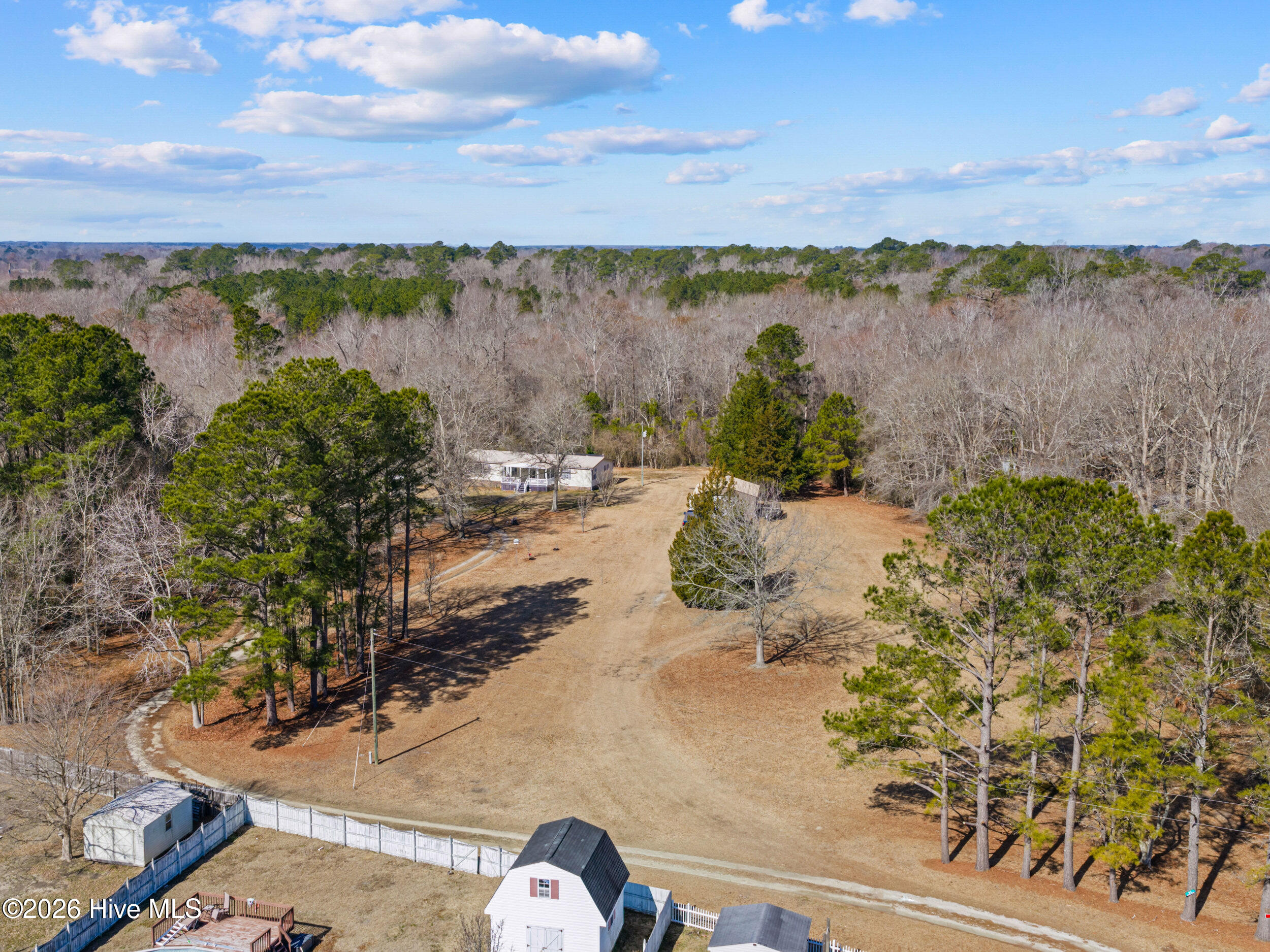 100556387 | Photo 56