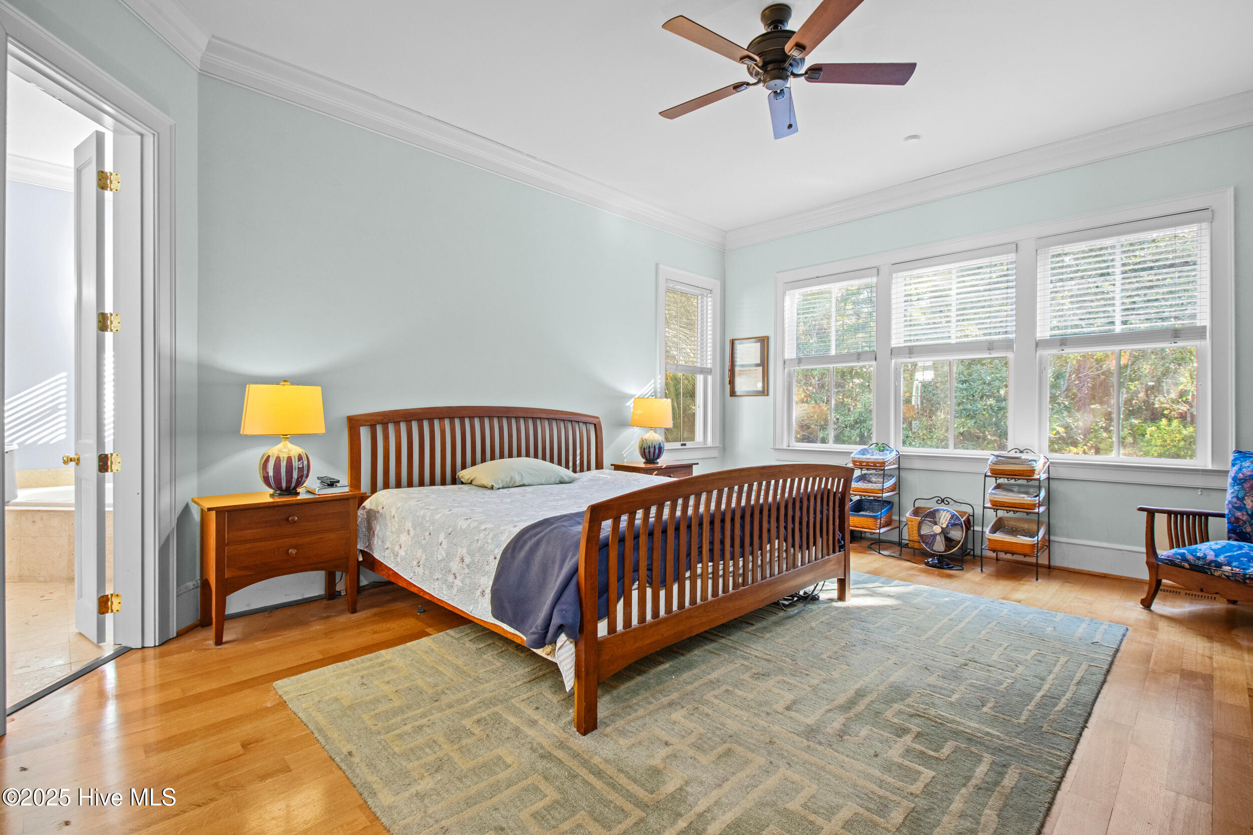 100540222 | Photo 27