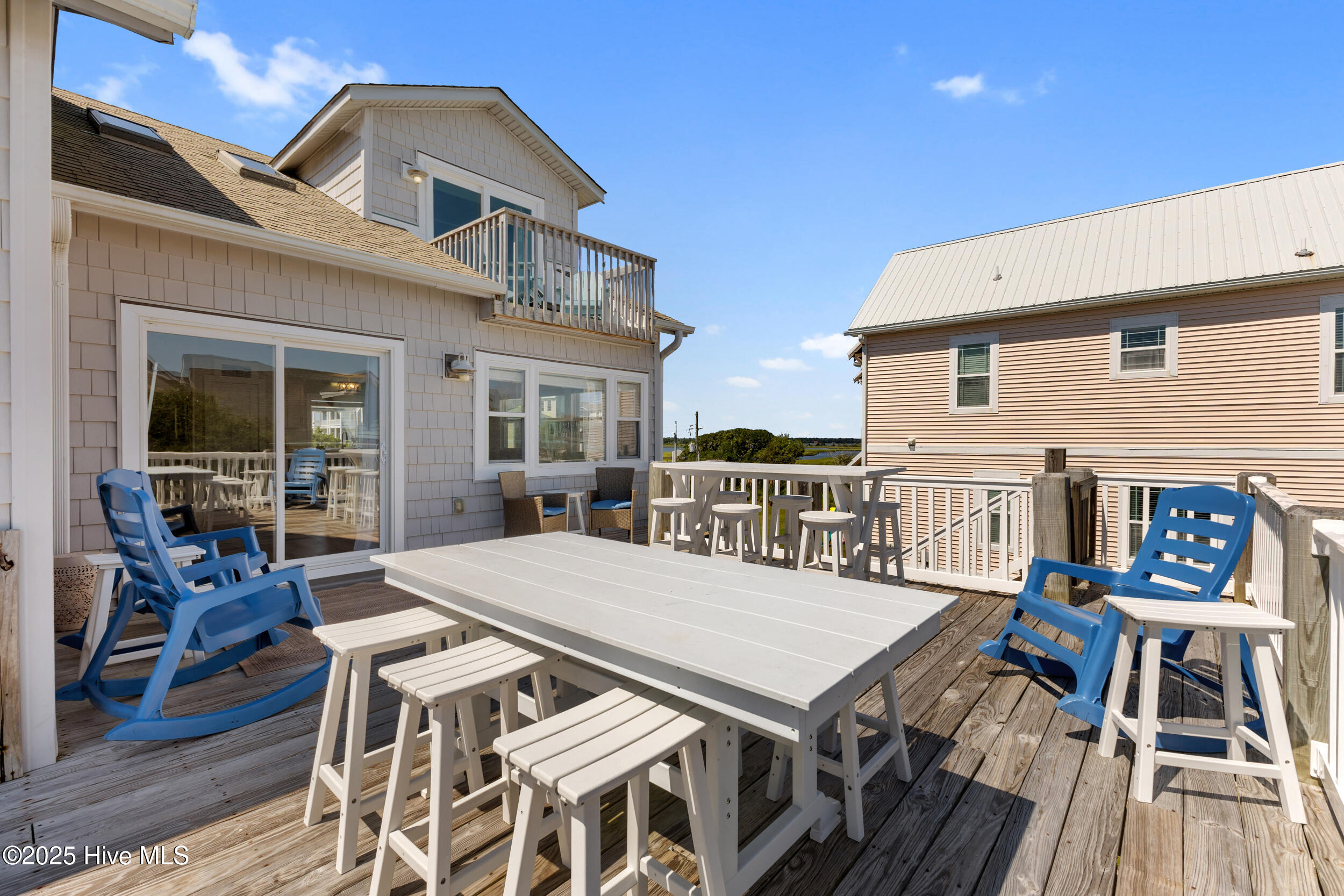 100532541 | Photo 47