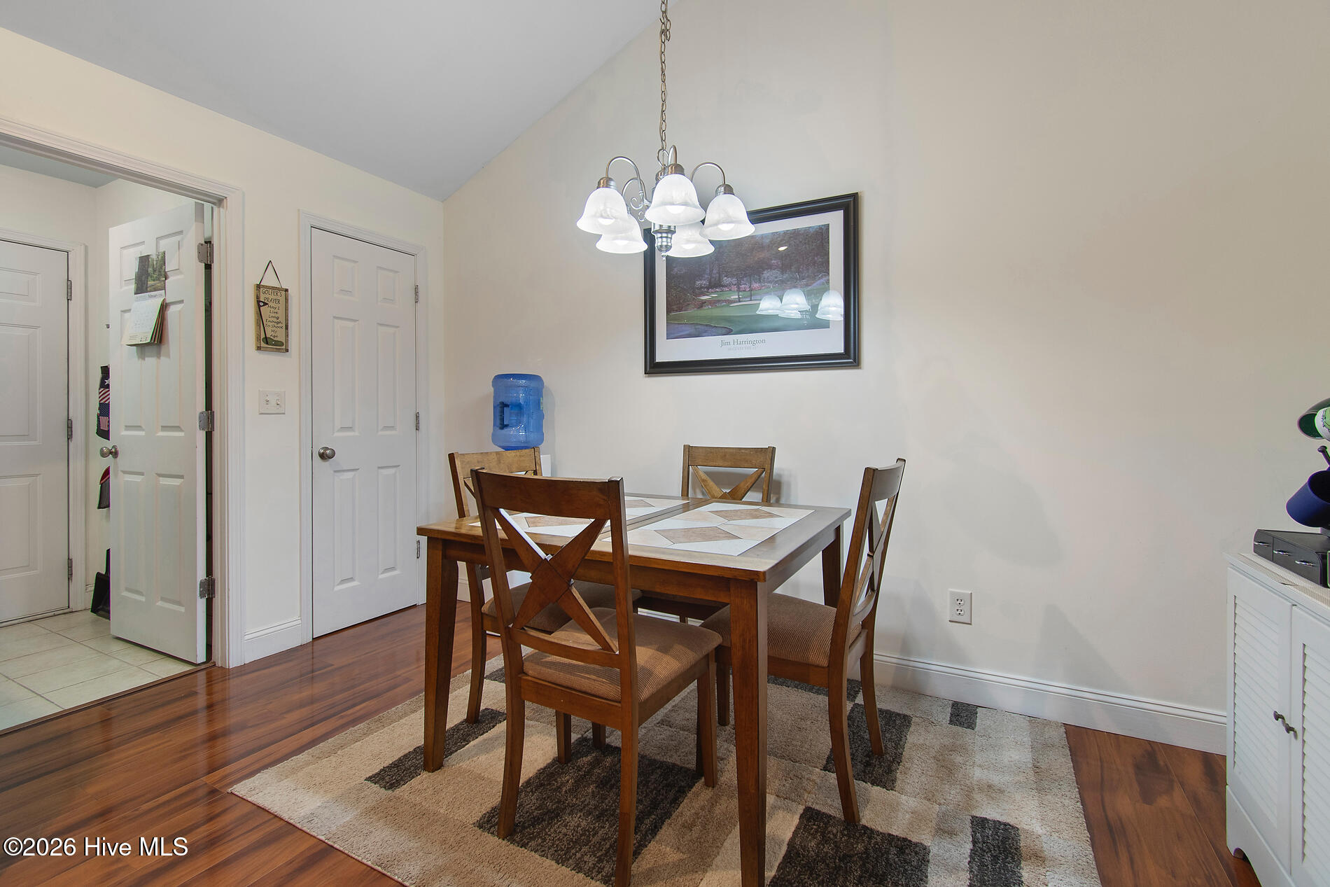 100555398 | Photo 15