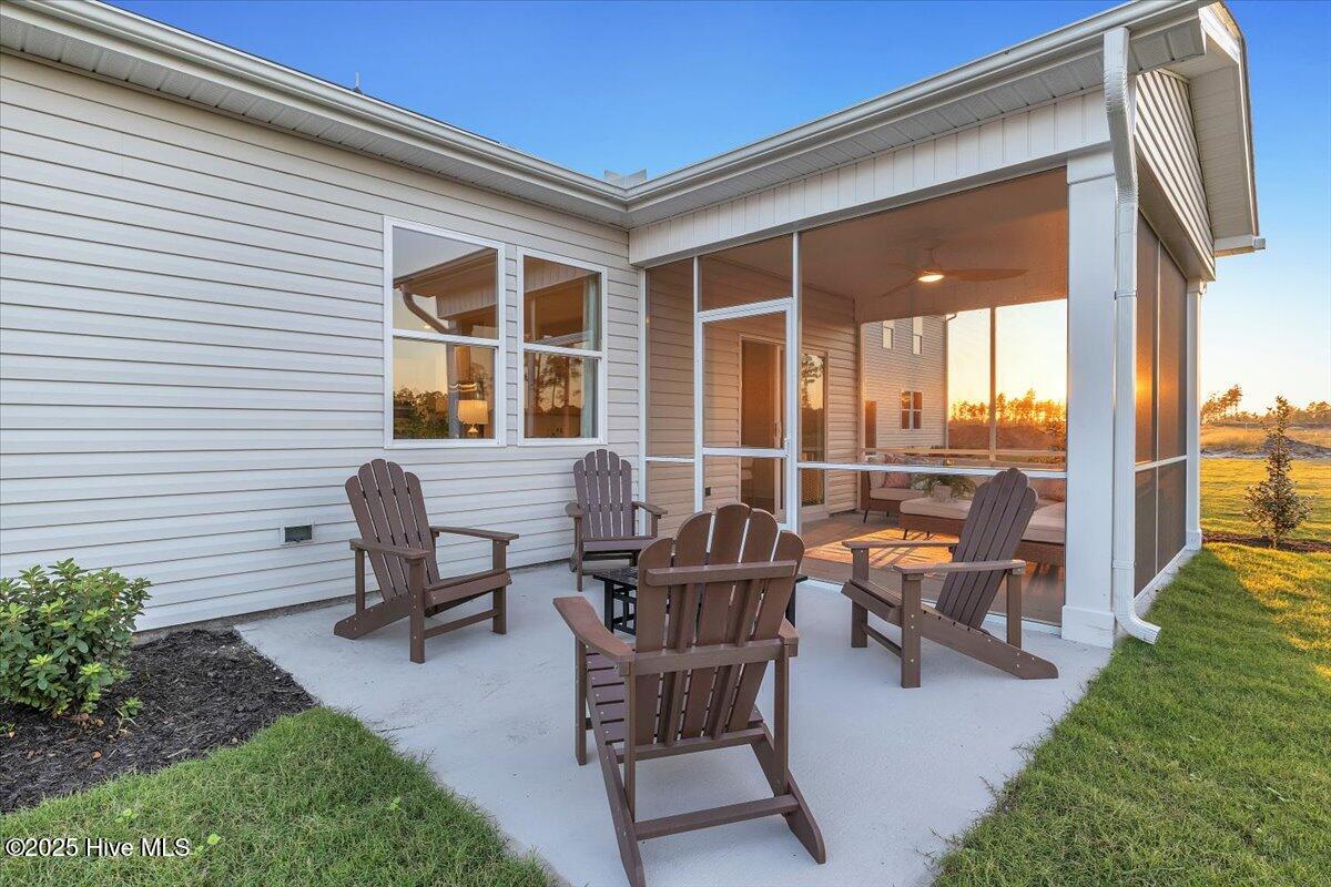 100540592 | Photo 18